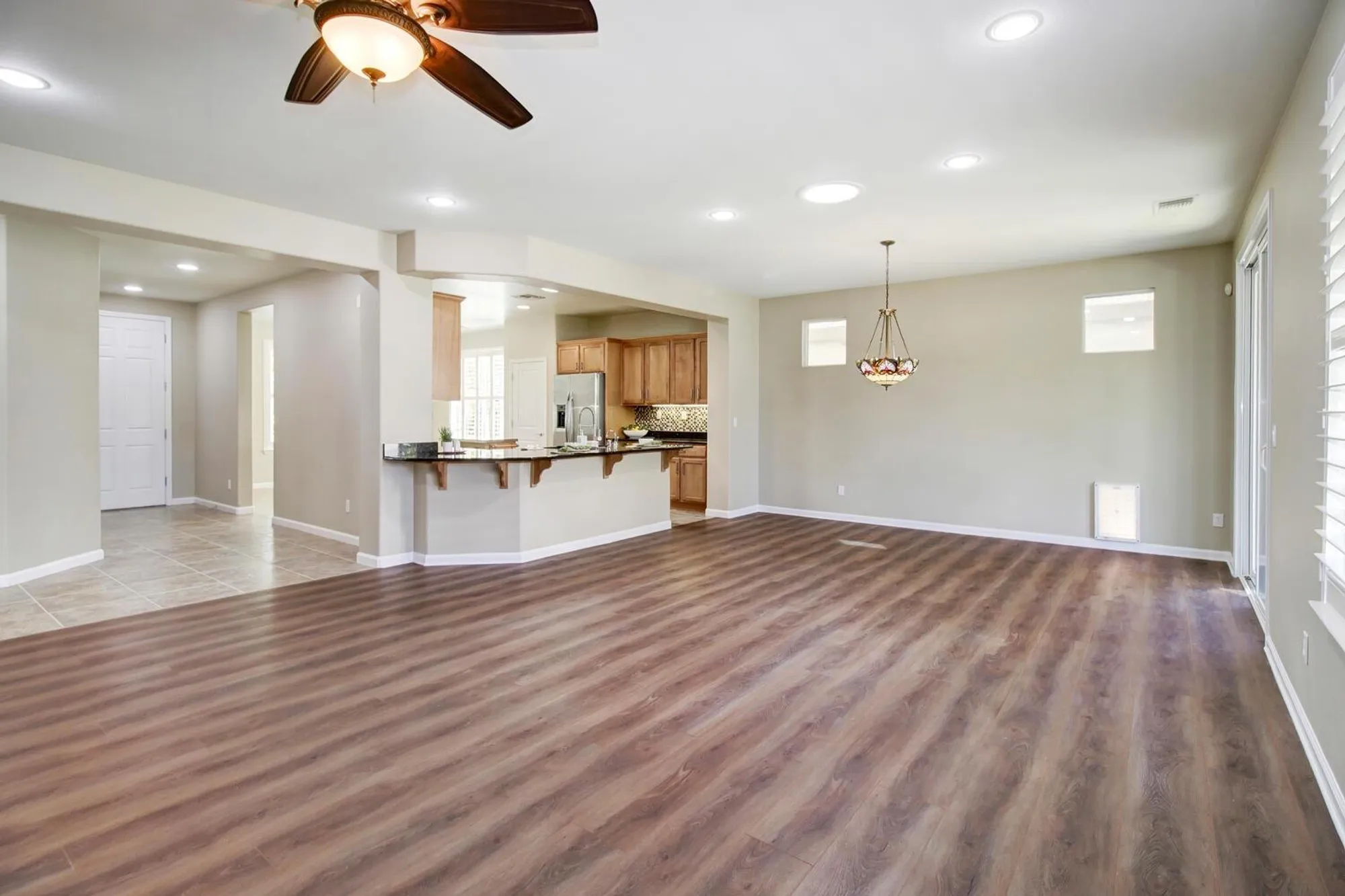 Property Slideshow image 8 of 69 | 9644 oakham way, Elk Grove, CA, 95757