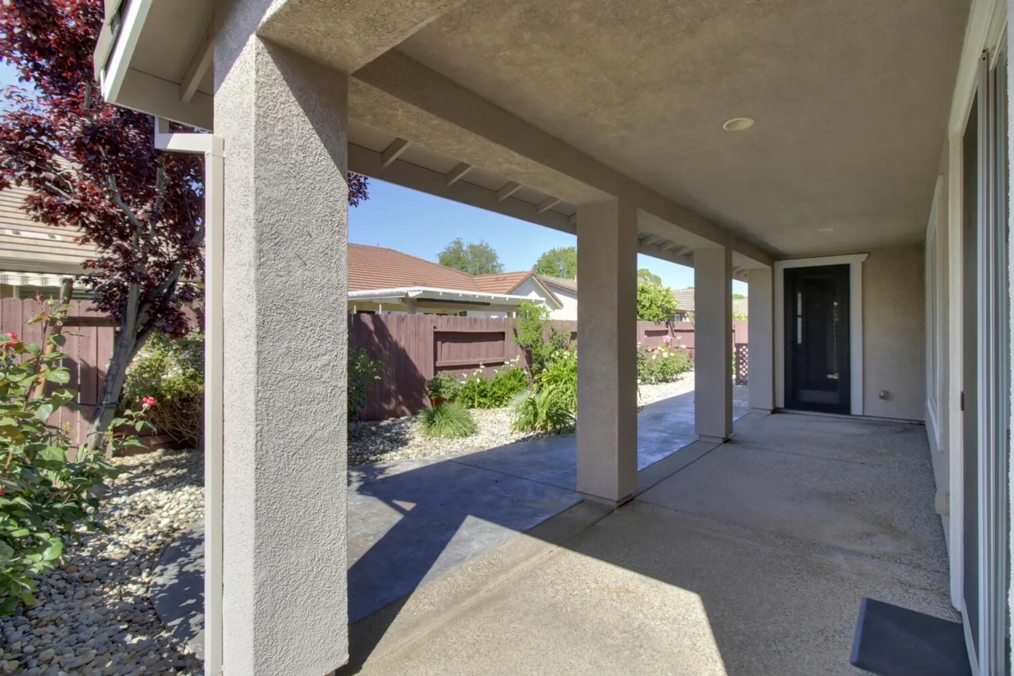 Property Slideshow image 48 of 69 | 9644 oakham way, Elk Grove, CA, 95757