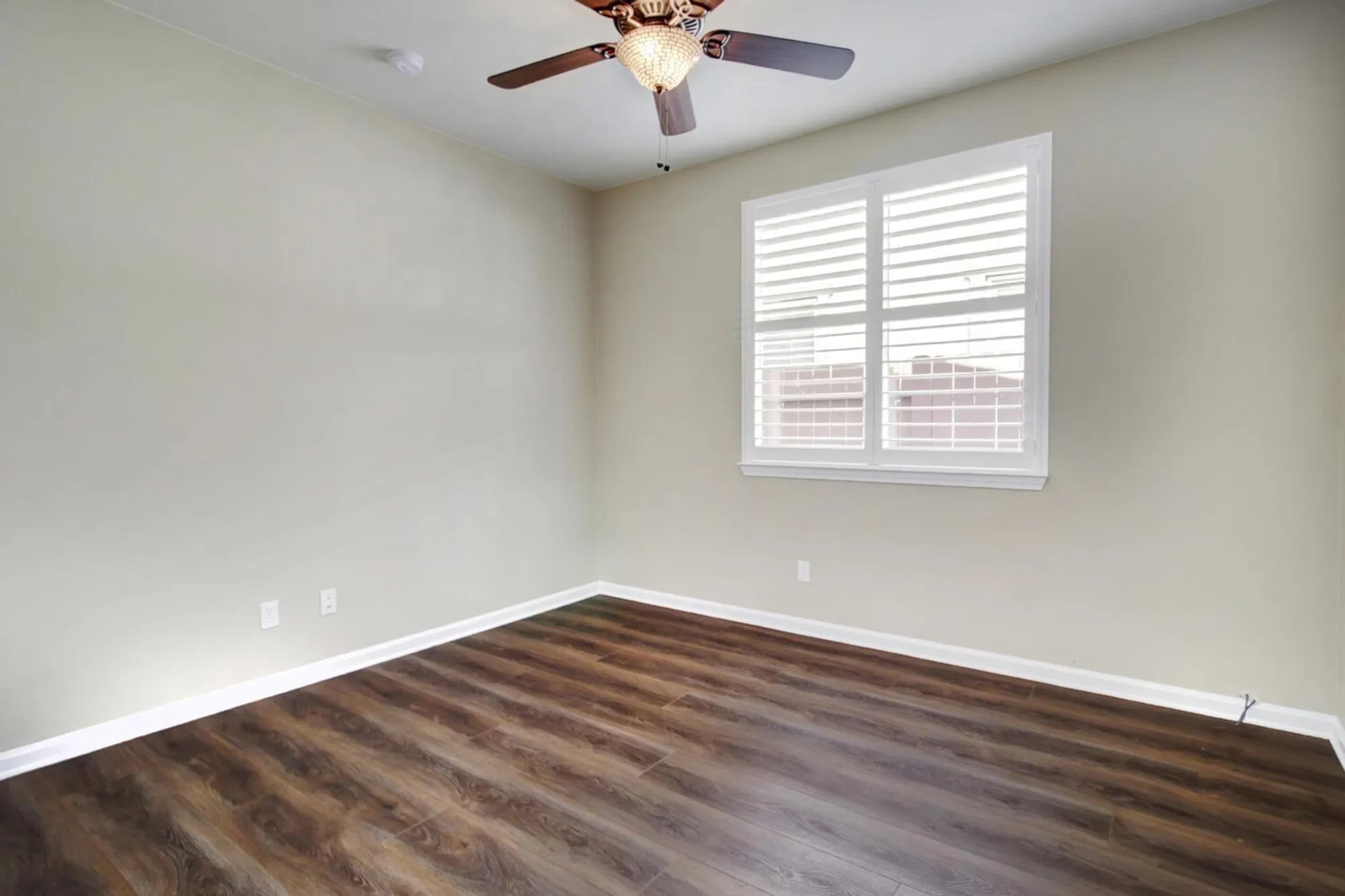 Property Slideshow image 41 of 69 | 9644 oakham way, Elk Grove, CA, 95757