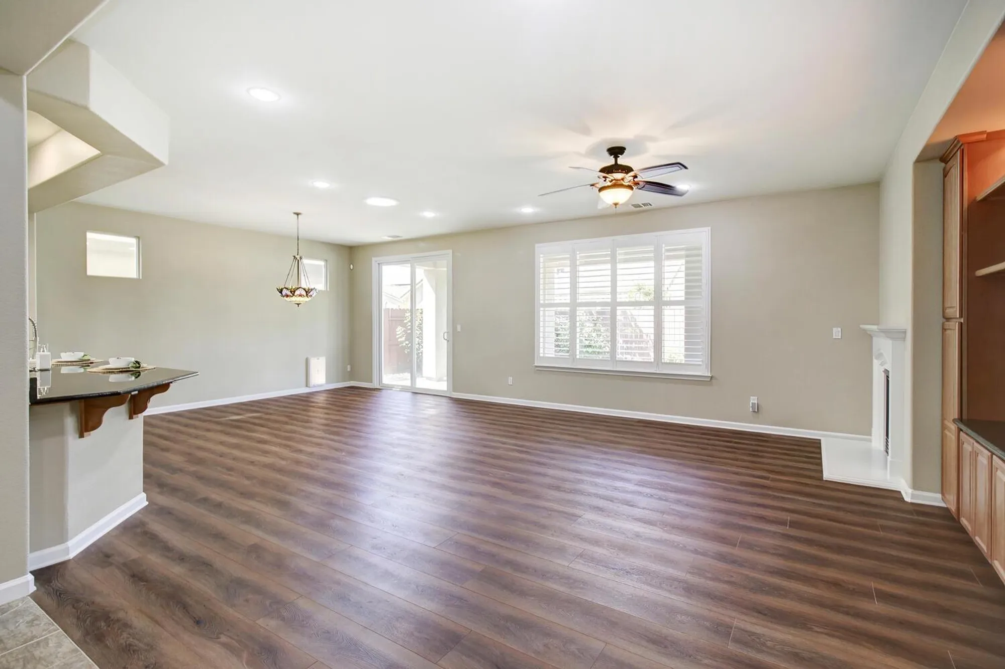 Property Slideshow image 7 of 69 | 9644 oakham way, Elk Grove, CA, 95757