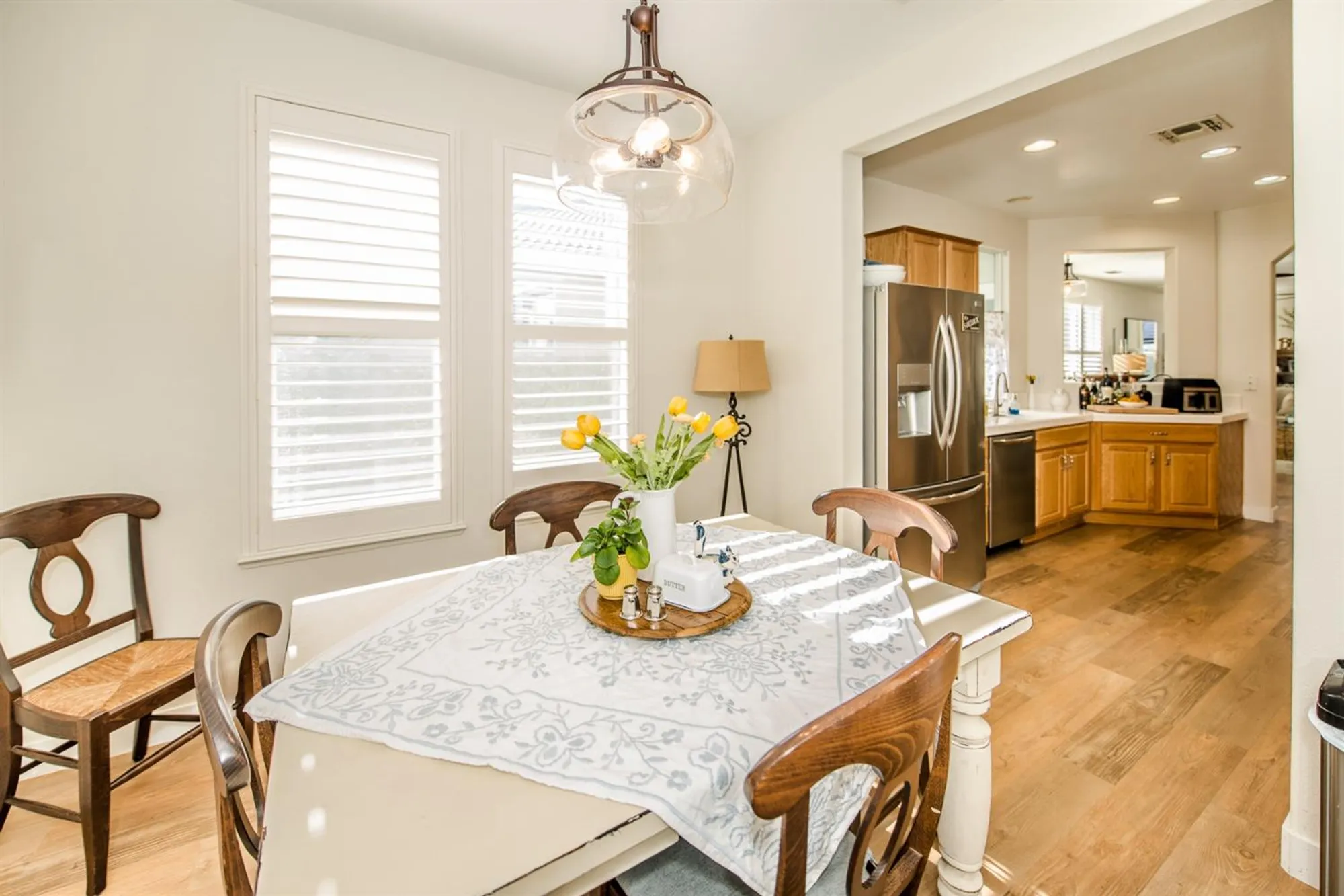 Property Slideshow image 10 of 27 | 12 wharfdale pl, Sacramento, CA, 95835