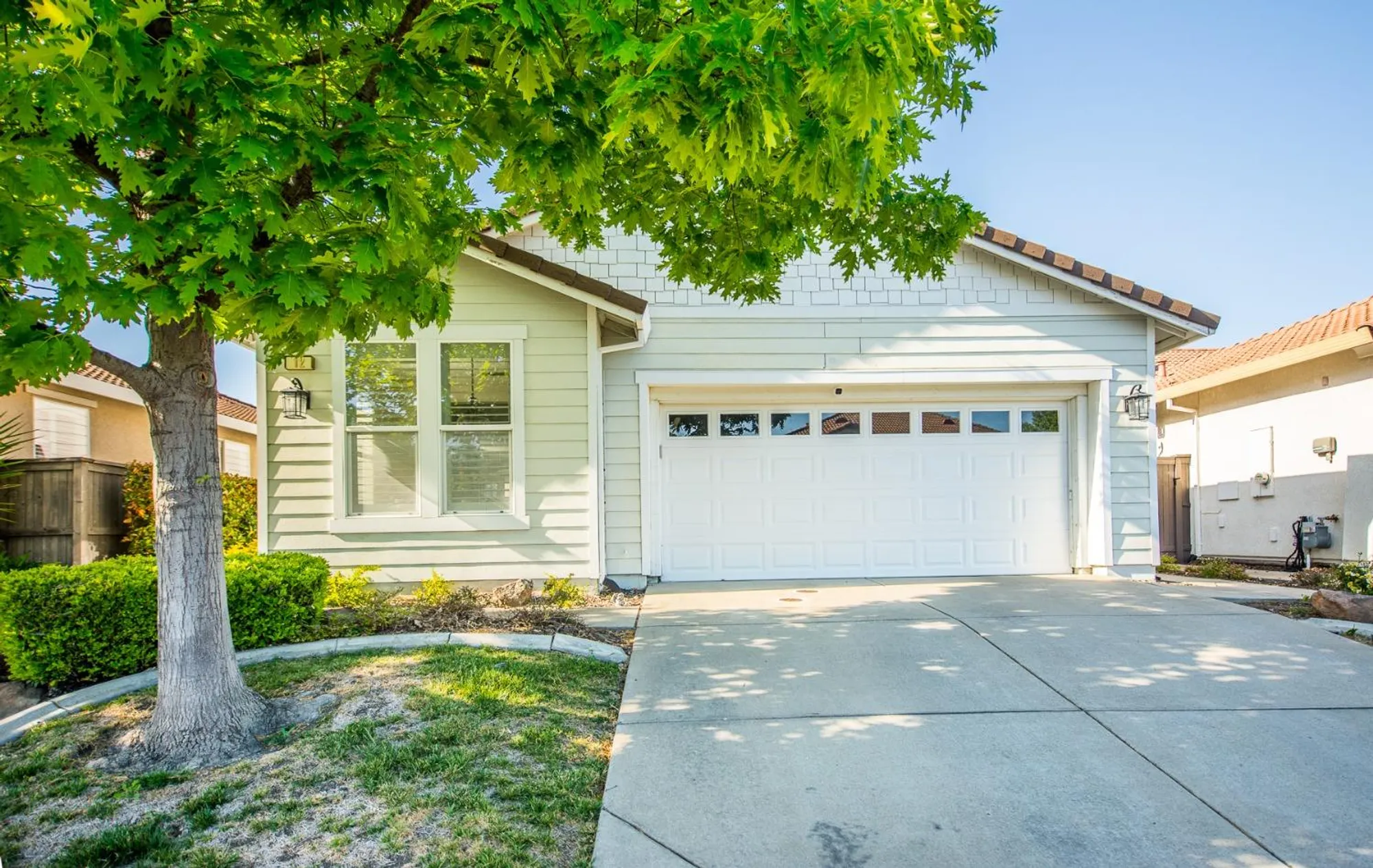 Property Slideshow image 1 of 27 | 12 wharfdale pl, Sacramento, CA, 95835