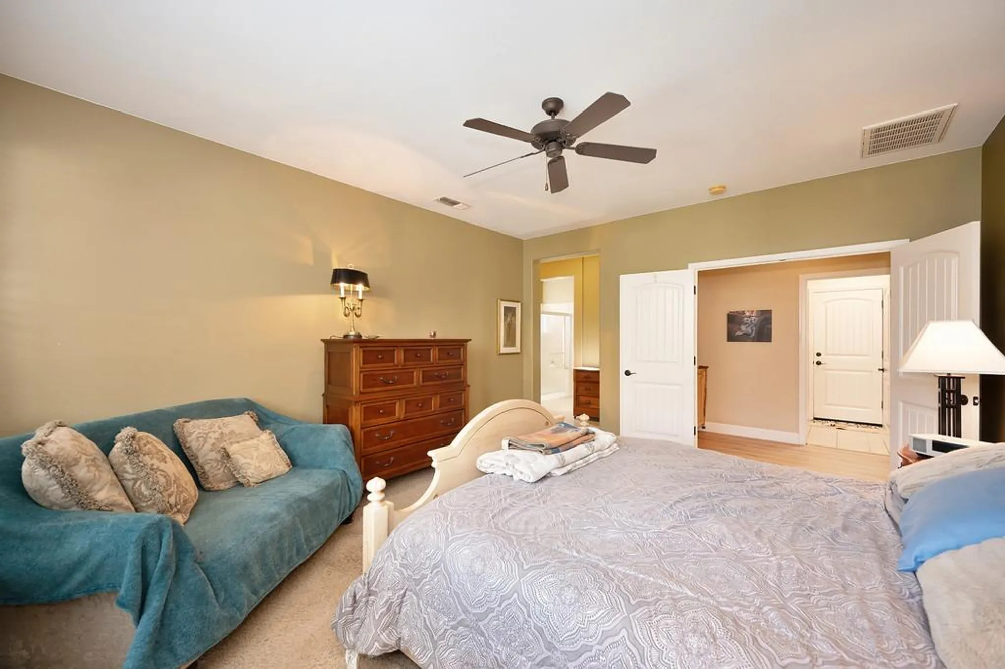 Property Slideshow image 28 of 44 | 4442 libyan sea ln, Sacramento, CA, 95834