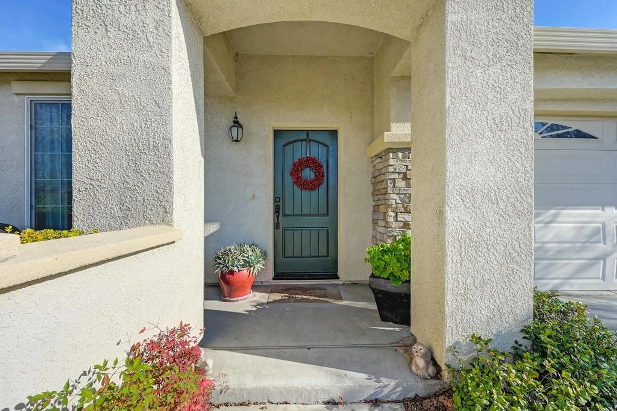Property Slideshow image 8 of 44 | 4442 libyan sea ln, Sacramento, CA, 95834