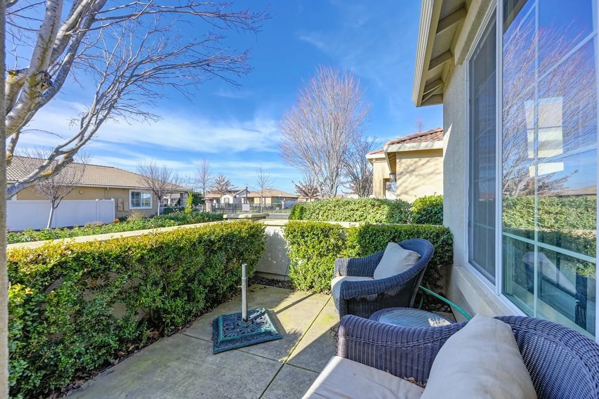 Property Slideshow image 7 of 44 | 4442 libyan sea ln, Sacramento, CA, 95834