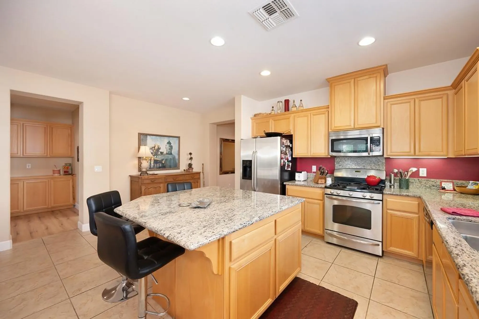 Property Slideshow image 12 of 44 | 4442 libyan sea ln, Sacramento, CA, 95834