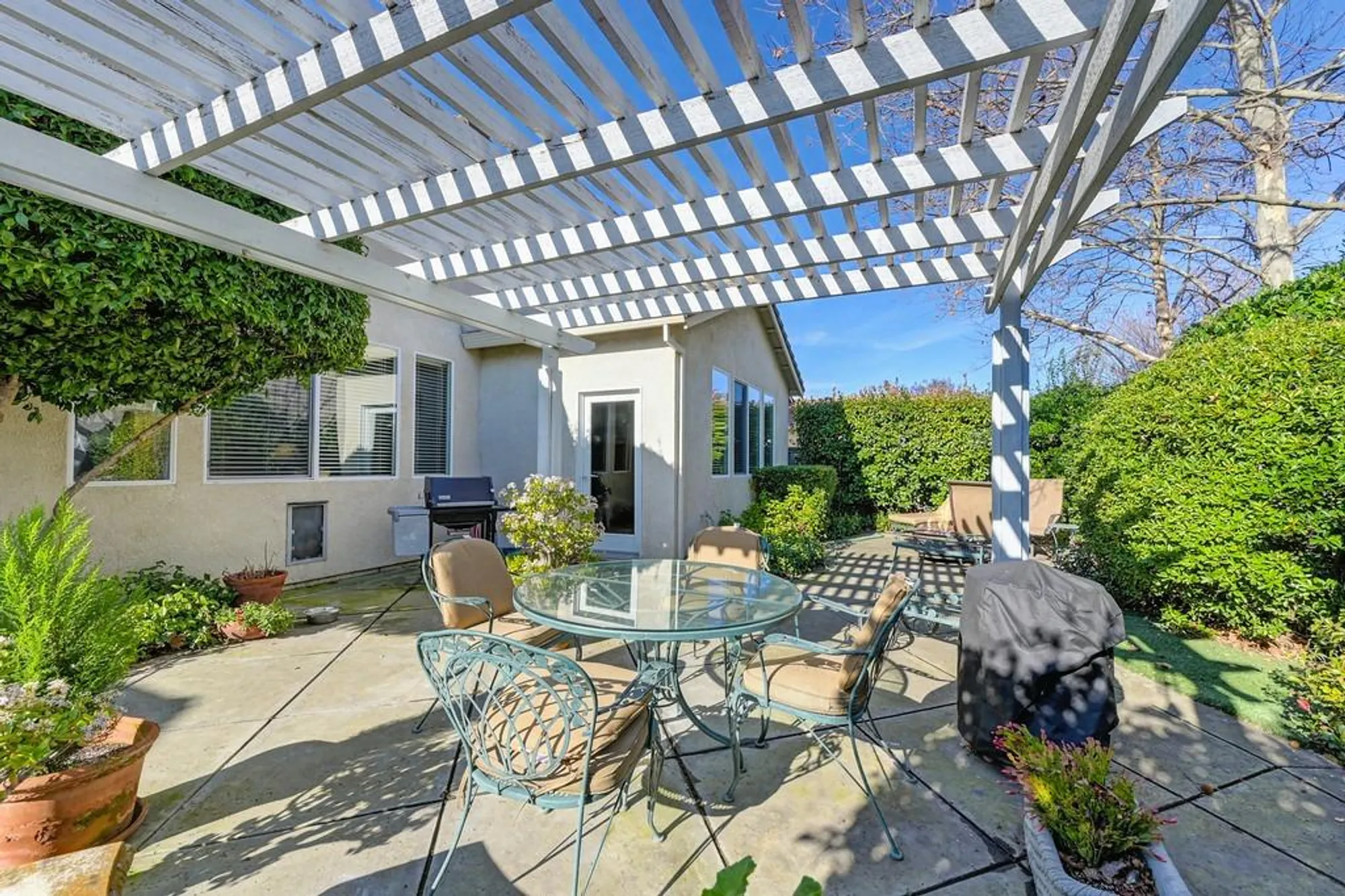 Property Slideshow image 1 of 44 | 4442 libyan sea ln, Sacramento, CA, 95834
