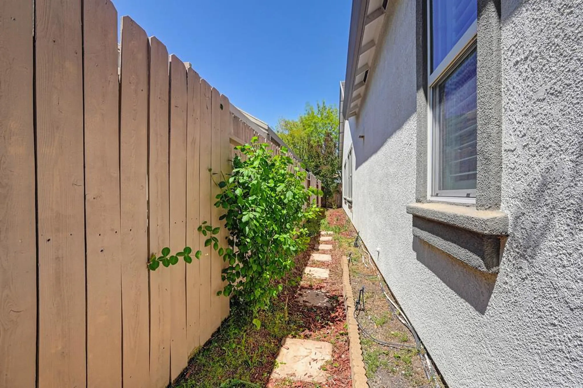 Property Slideshow image 29 of 30 | 2184 benton loop, Roseville, CA, 95747