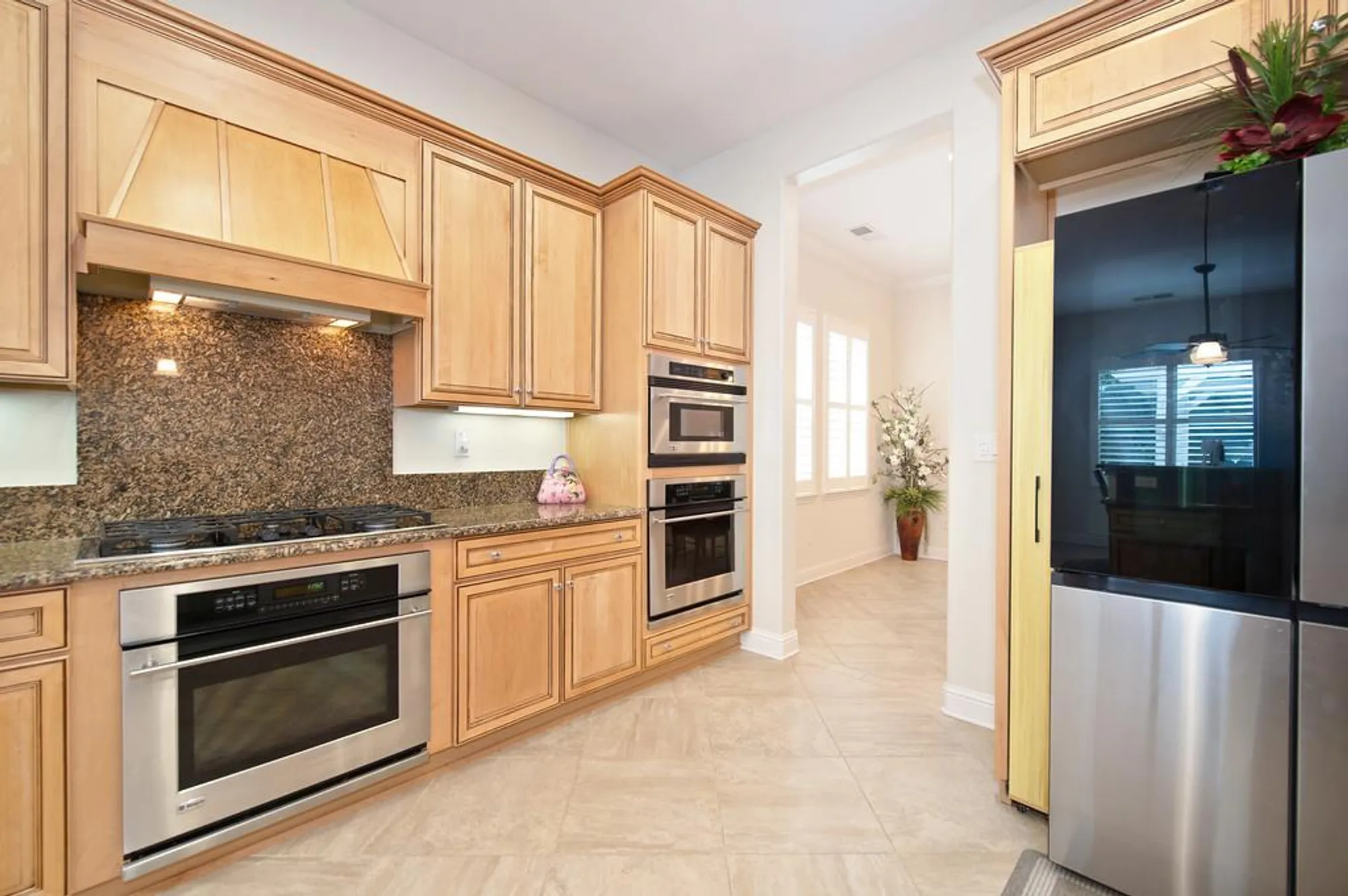 Property Slideshow image 5 of 30 | 2184 benton loop, Roseville, CA, 95747