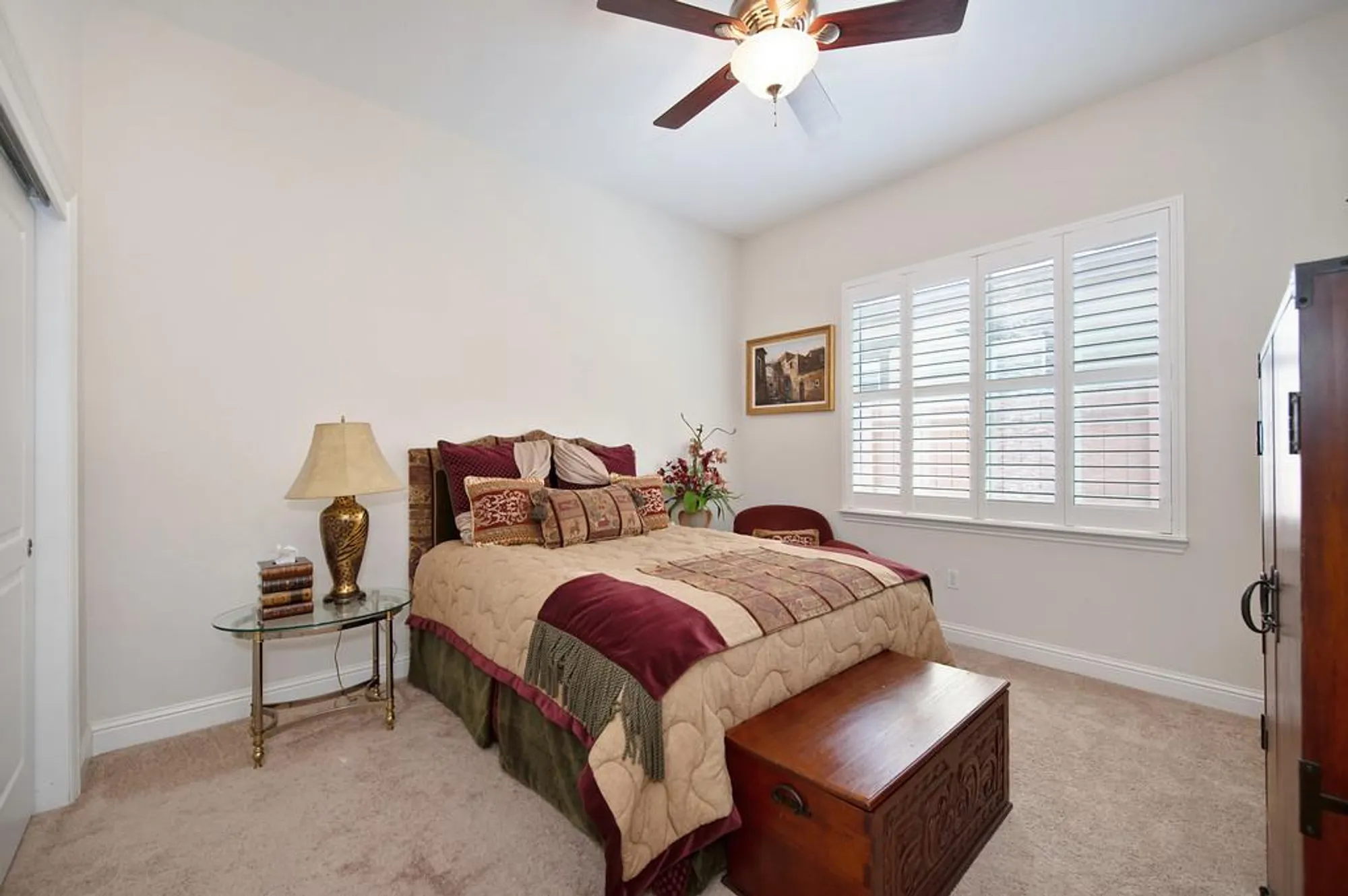 Property Slideshow image 16 of 30 | 2184 benton loop, Roseville, CA, 95747