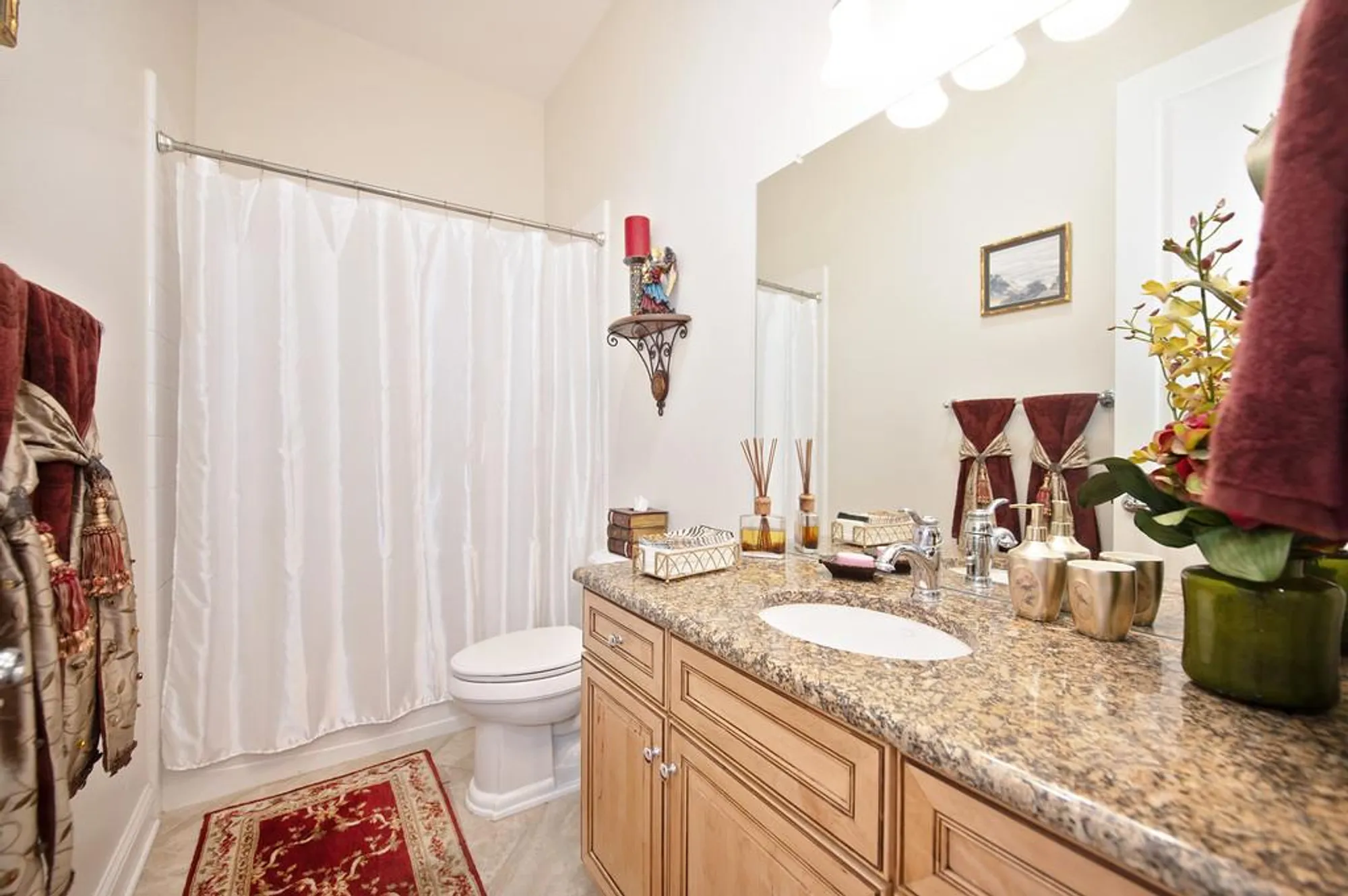 Property Slideshow image 15 of 30 | 2184 benton loop, Roseville, CA, 95747