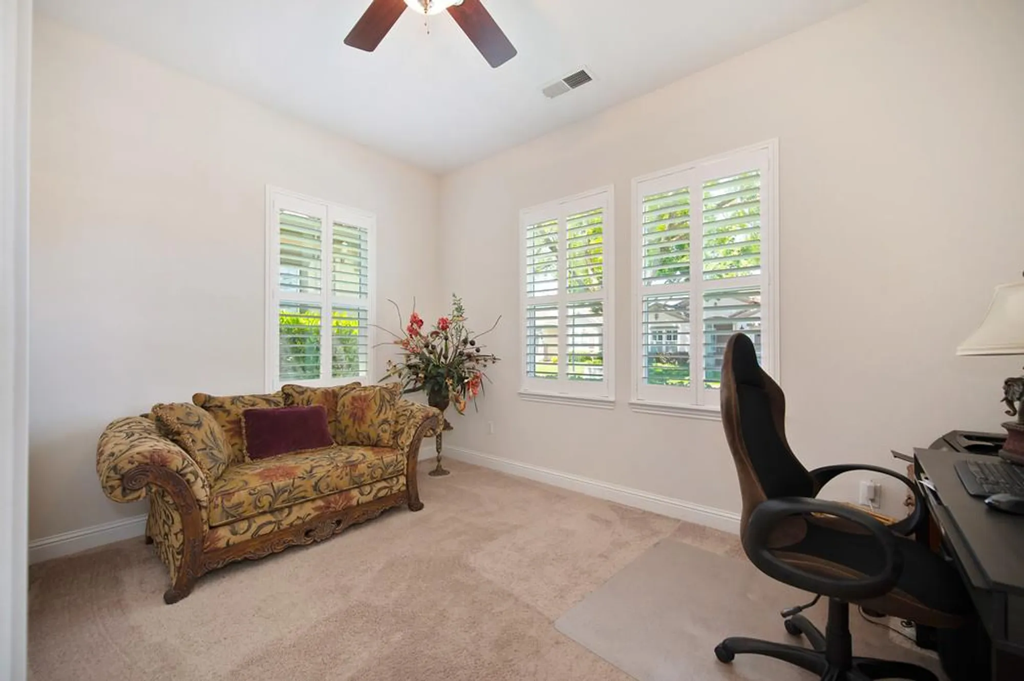 Property Slideshow image 14 of 30 | 2184 benton loop, Roseville, CA, 95747