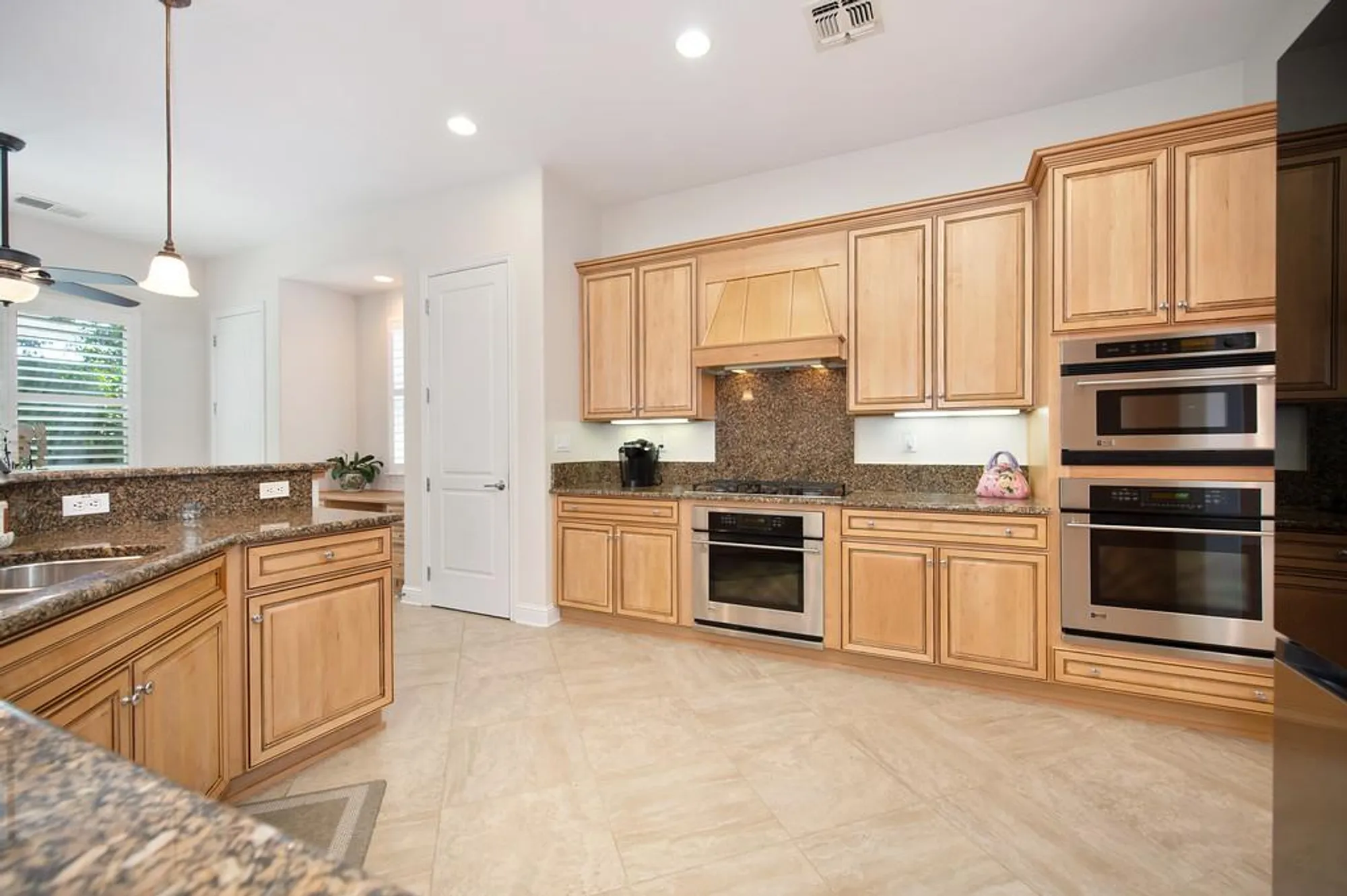 Property Slideshow image 7 of 30 | 2184 benton loop, Roseville, CA, 95747