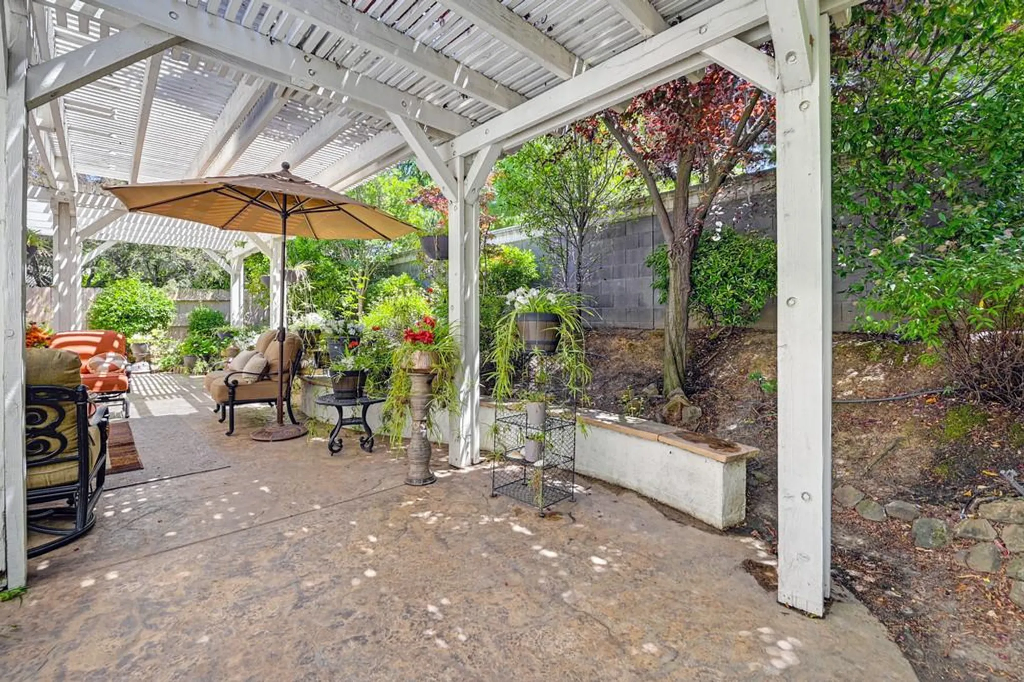 Property Slideshow image 3 of 30 | 2184 benton loop, Roseville, CA, 95747