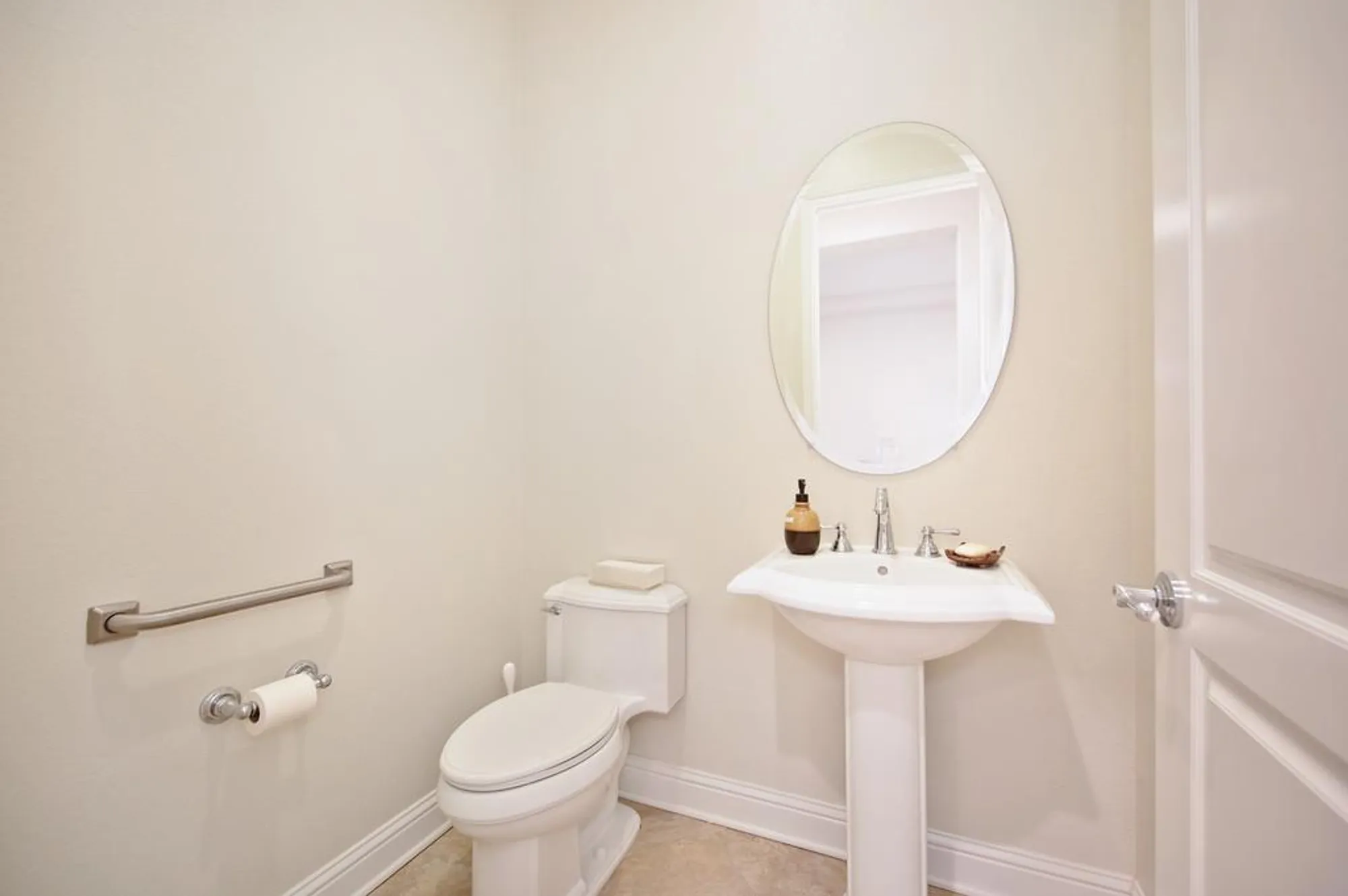 Property Slideshow image 17 of 30 | 2184 benton loop, Roseville, CA, 95747