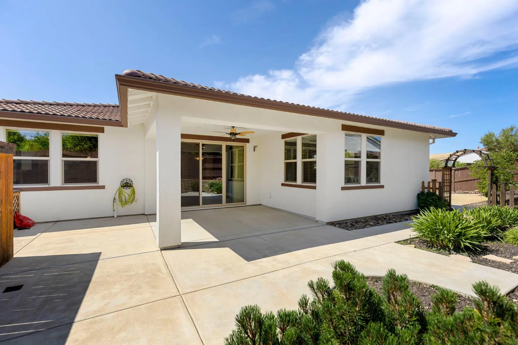 Property Slideshow image 23 of 32 | 4009 san andres way, El Dorado Hills, CA, 95762