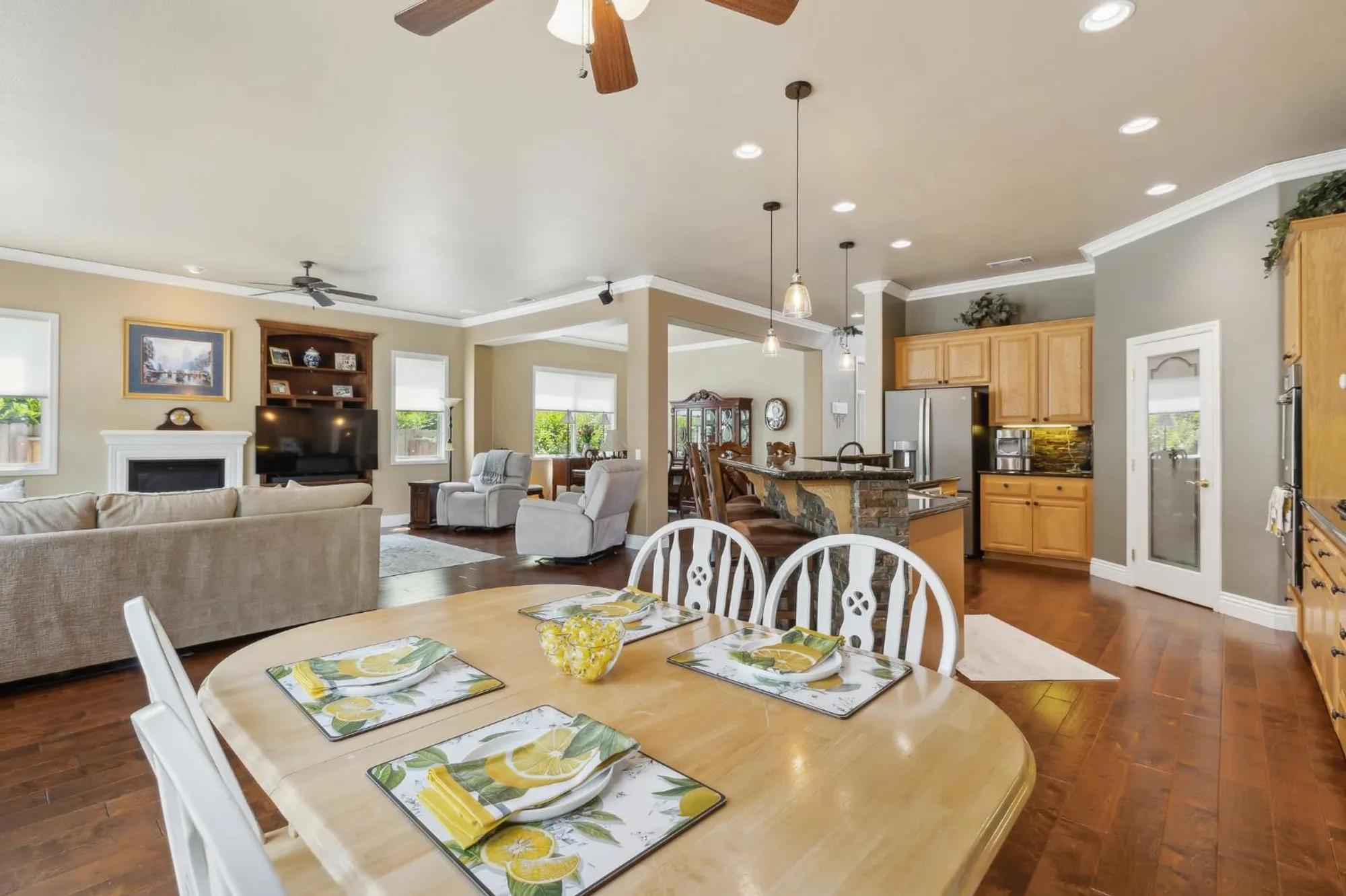 Property Slideshow image 14 of 60 | 4551 monte mar dr, El Dorado Hills, CA, 95762