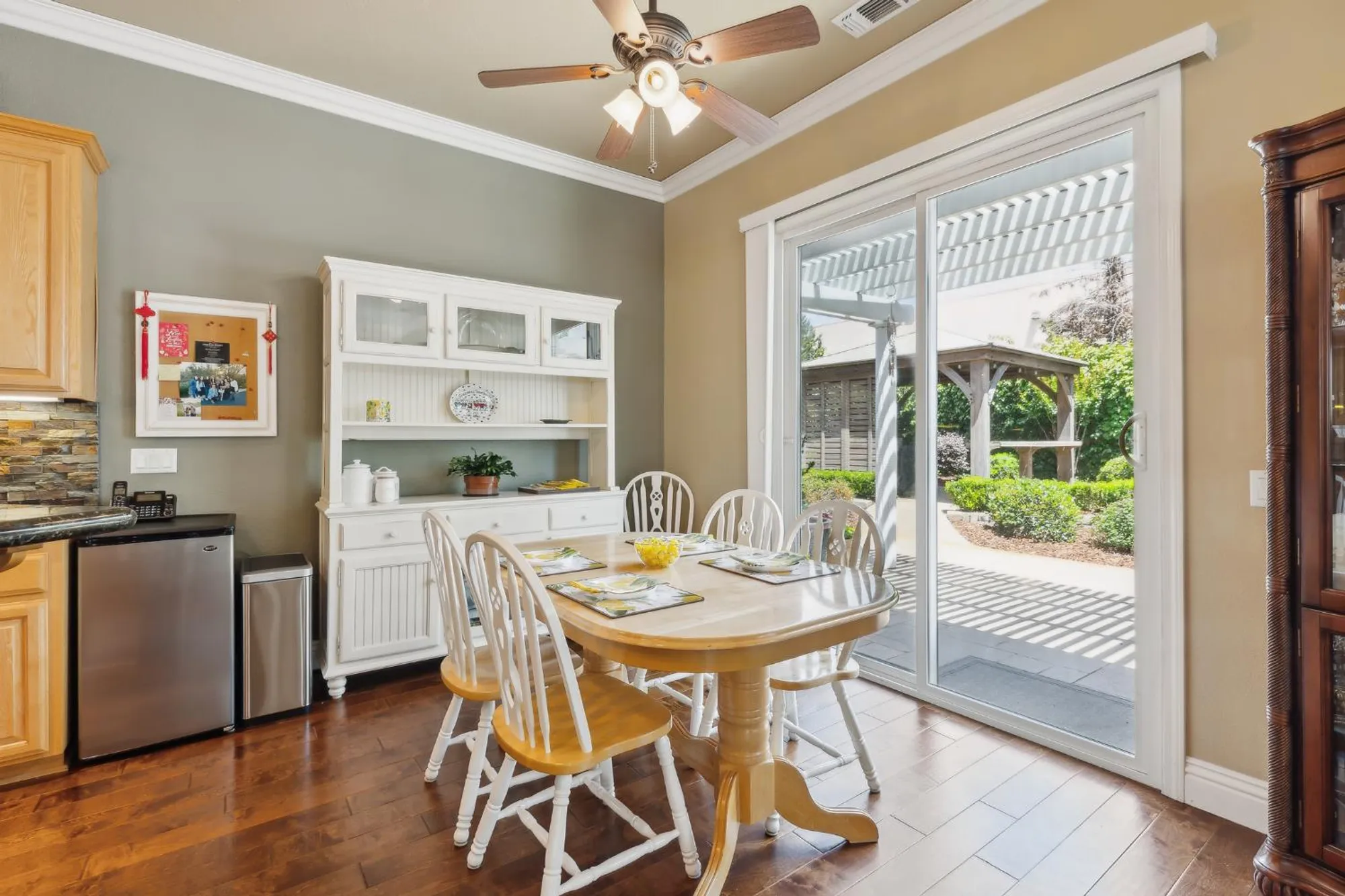 Property Slideshow image 13 of 60 | 4551 monte mar dr, El Dorado Hills, CA, 95762