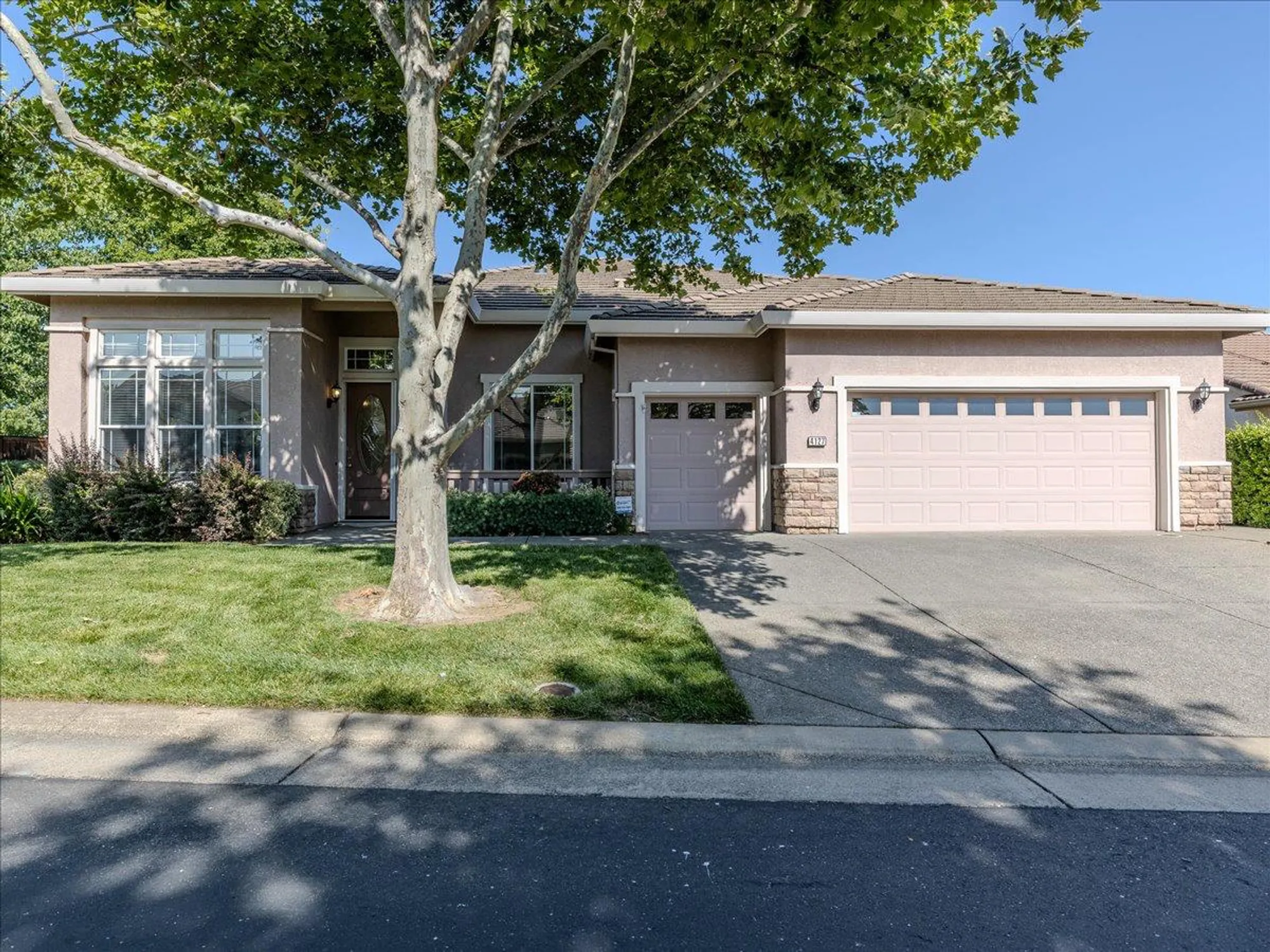 Property Slideshow image 33 of 41 | 4127 tahoe vista dr, Rocklin, CA, 95765