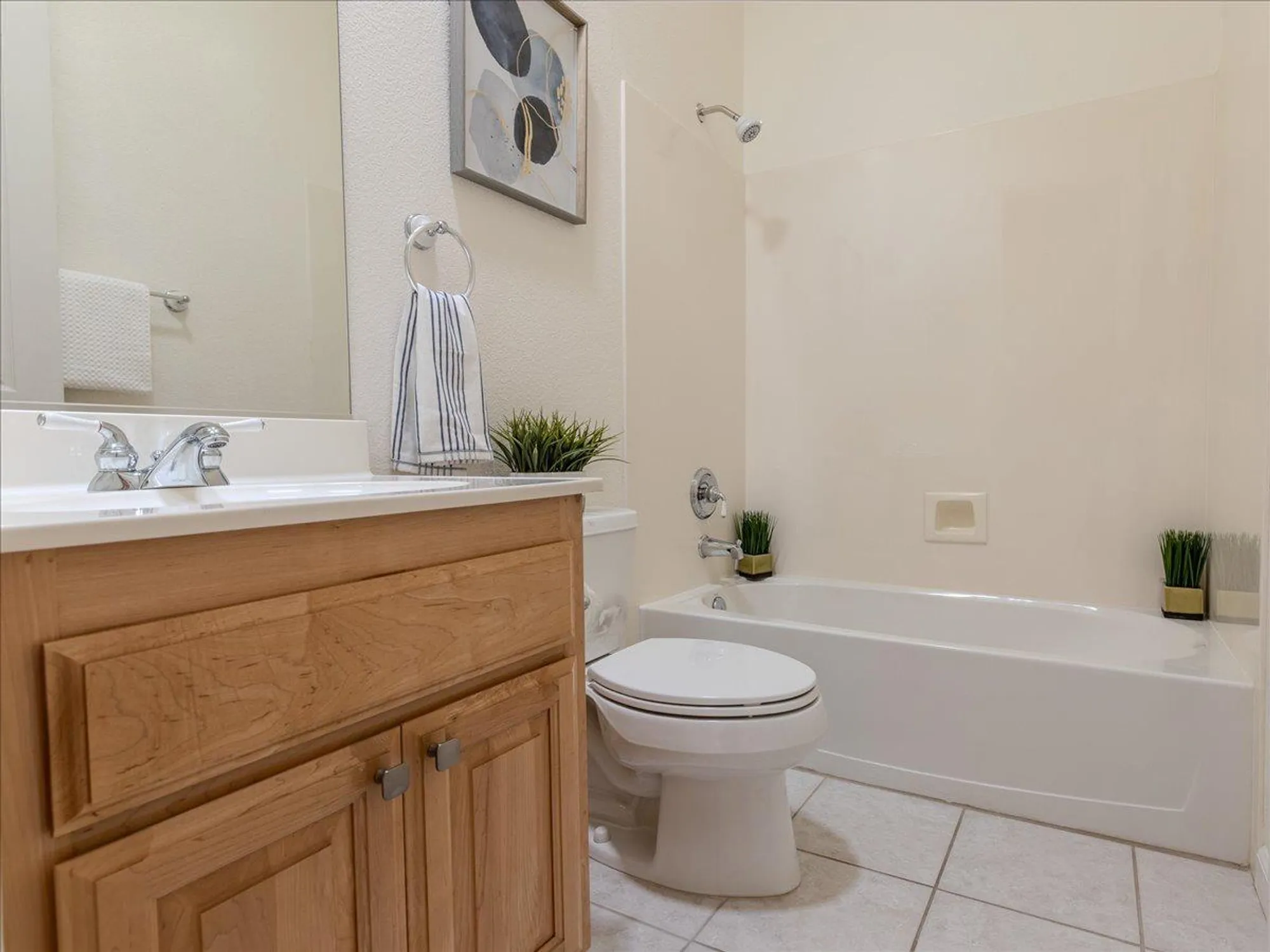 Property Slideshow image 21 of 41 | 4127 tahoe vista dr, Rocklin, CA, 95765