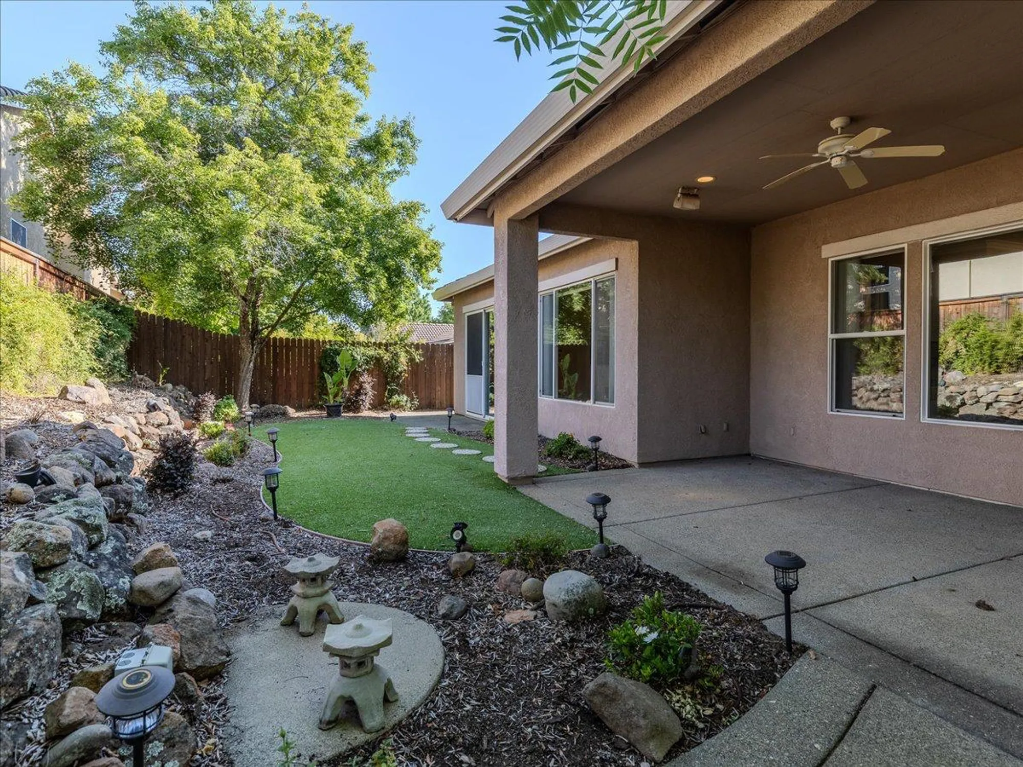 Property Slideshow image 11 of 41 | 4127 tahoe vista dr, Rocklin, CA, 95765