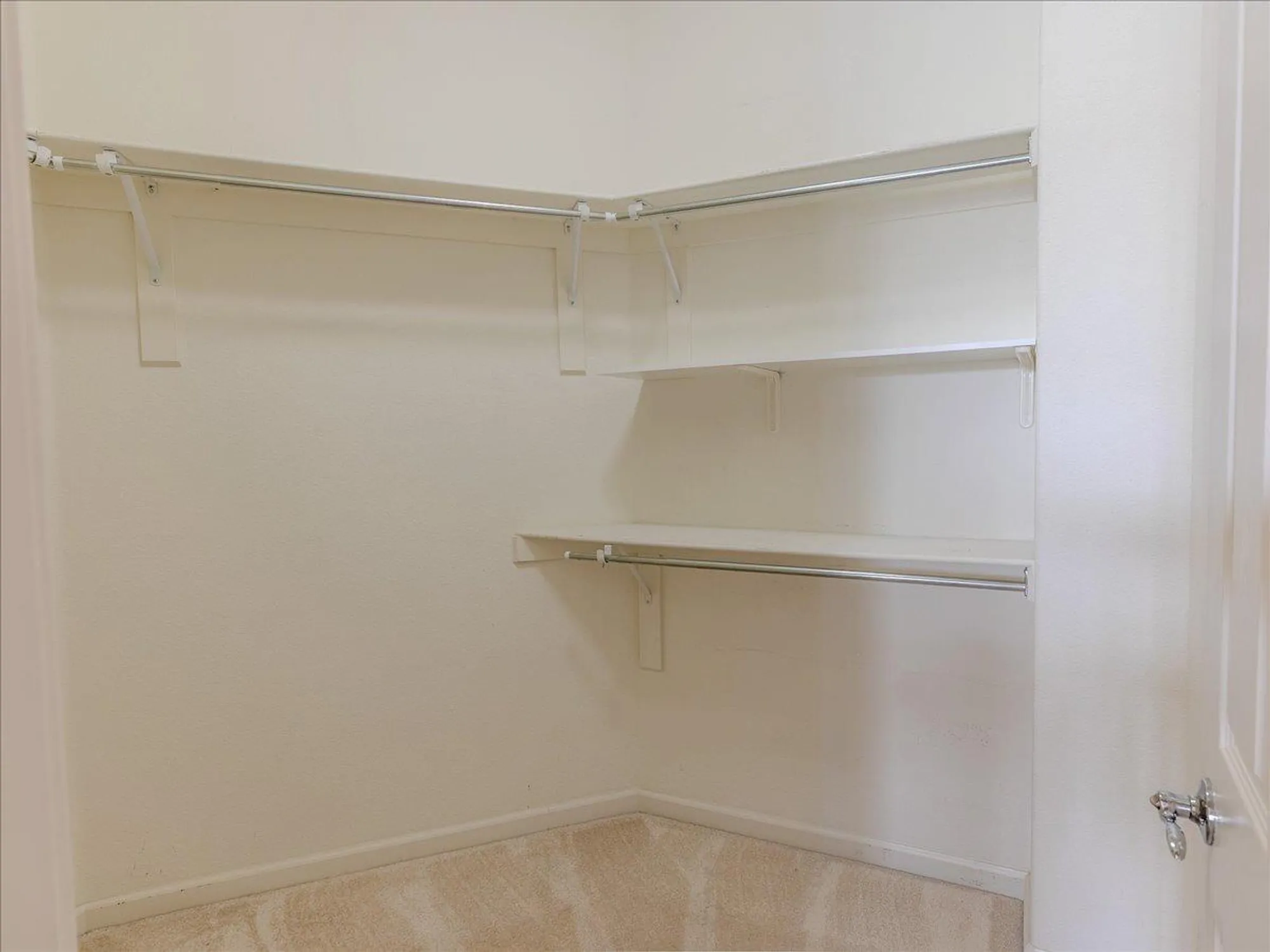 Property Slideshow image 19 of 41 | 4127 tahoe vista dr, Rocklin, CA, 95765