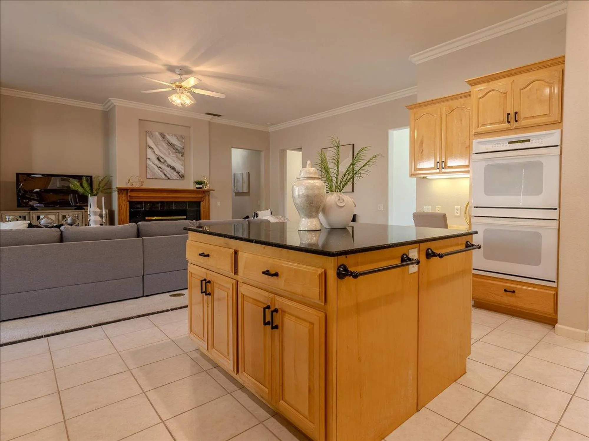 Property Slideshow image 16 of 41 | 4127 tahoe vista dr, Rocklin, CA, 95765