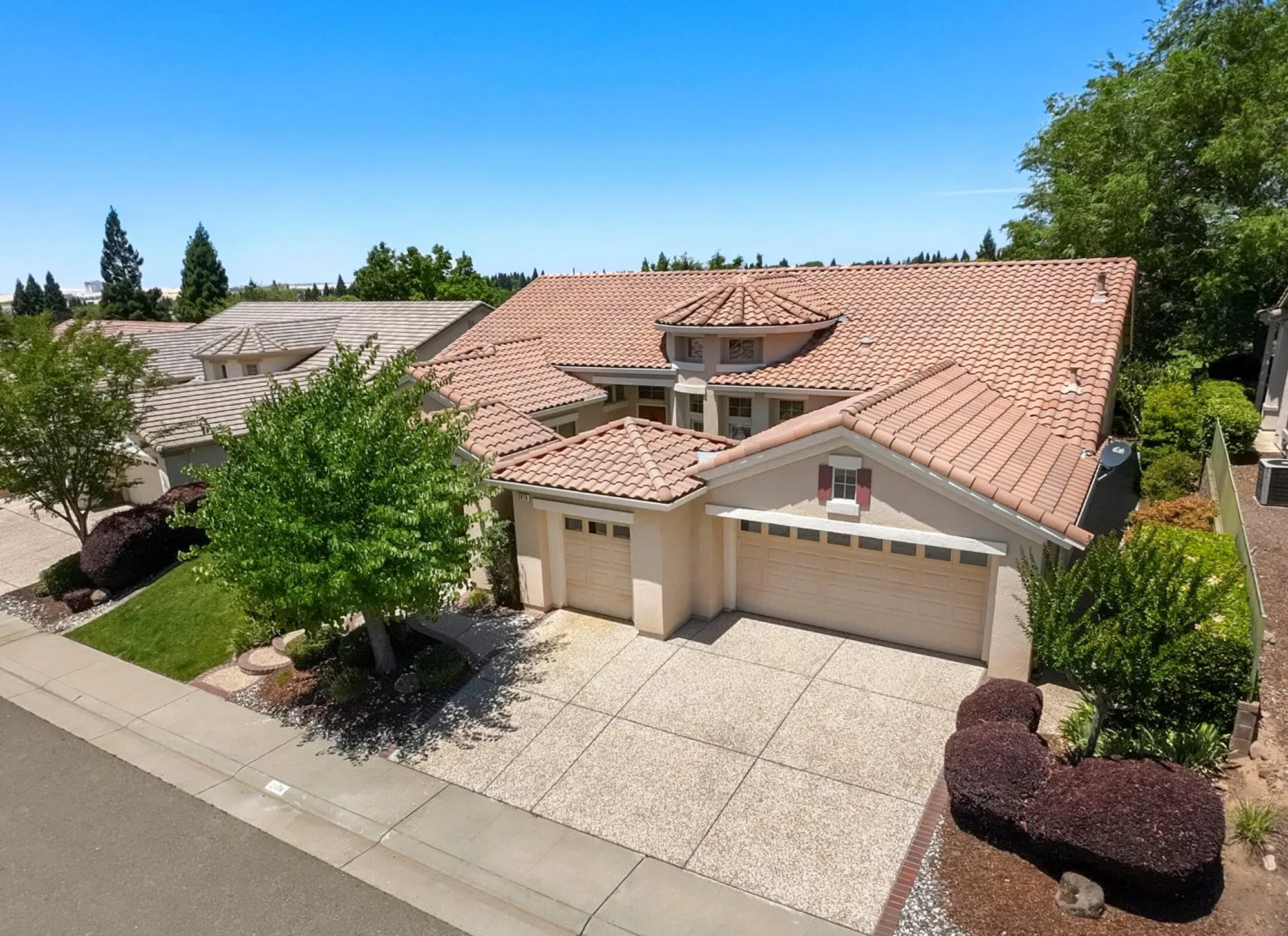 Property Slideshow image 56 of 74 | 2076 stonecrest ln, Lincoln, CA, 95648
