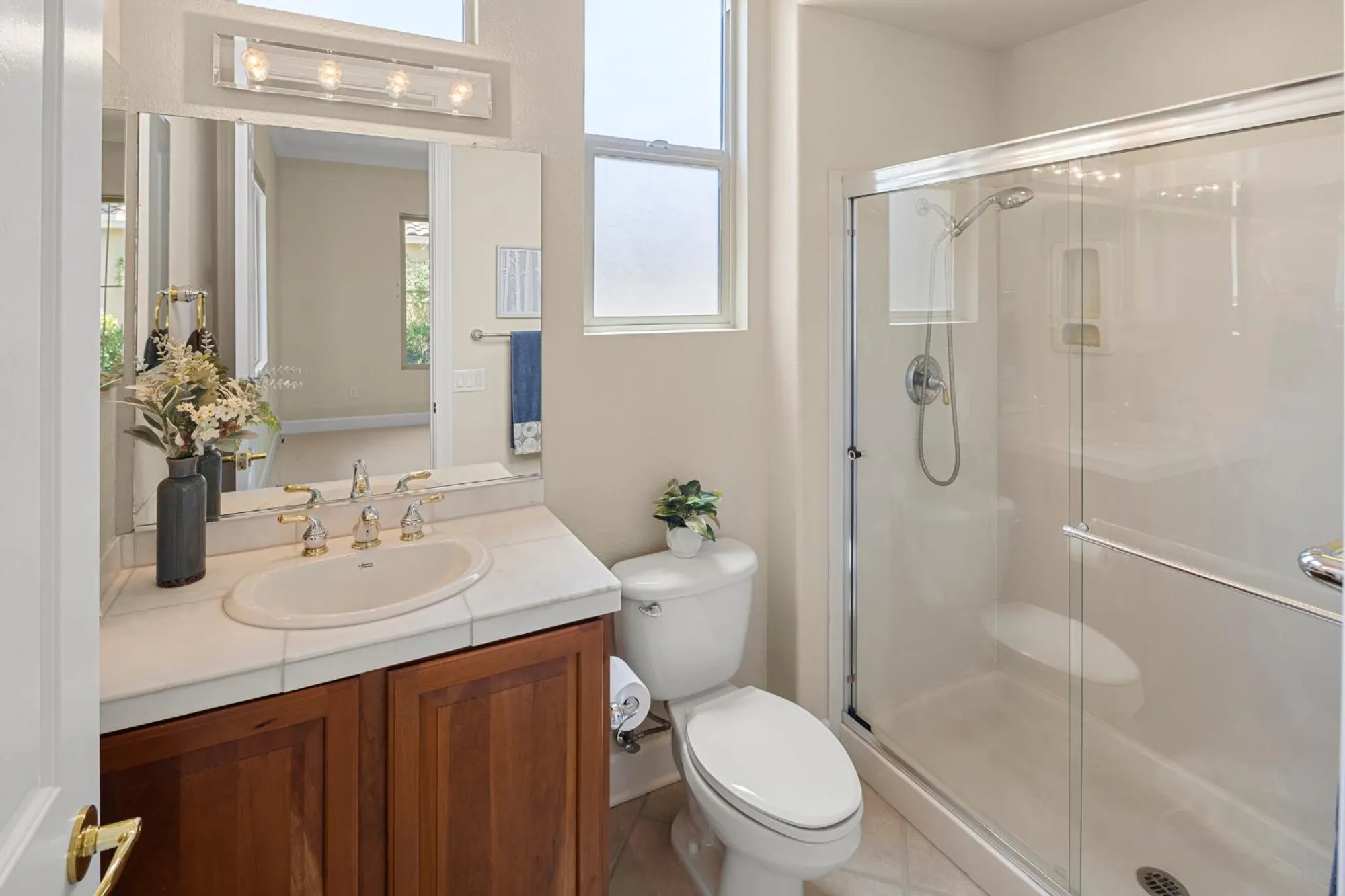 Property Slideshow image 43 of 74 | 2076 stonecrest ln, Lincoln, CA, 95648