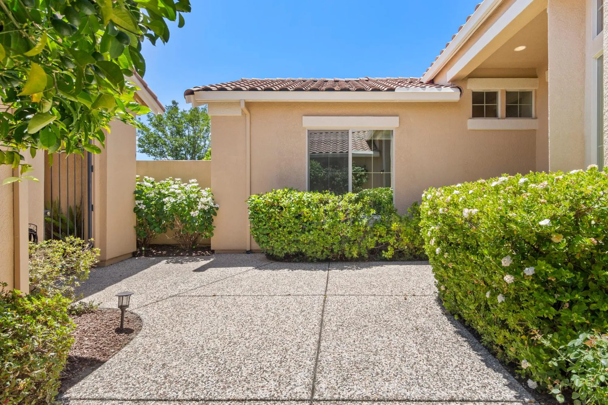 Property Slideshow image 18 of 74 | 2076 stonecrest ln, Lincoln, CA, 95648