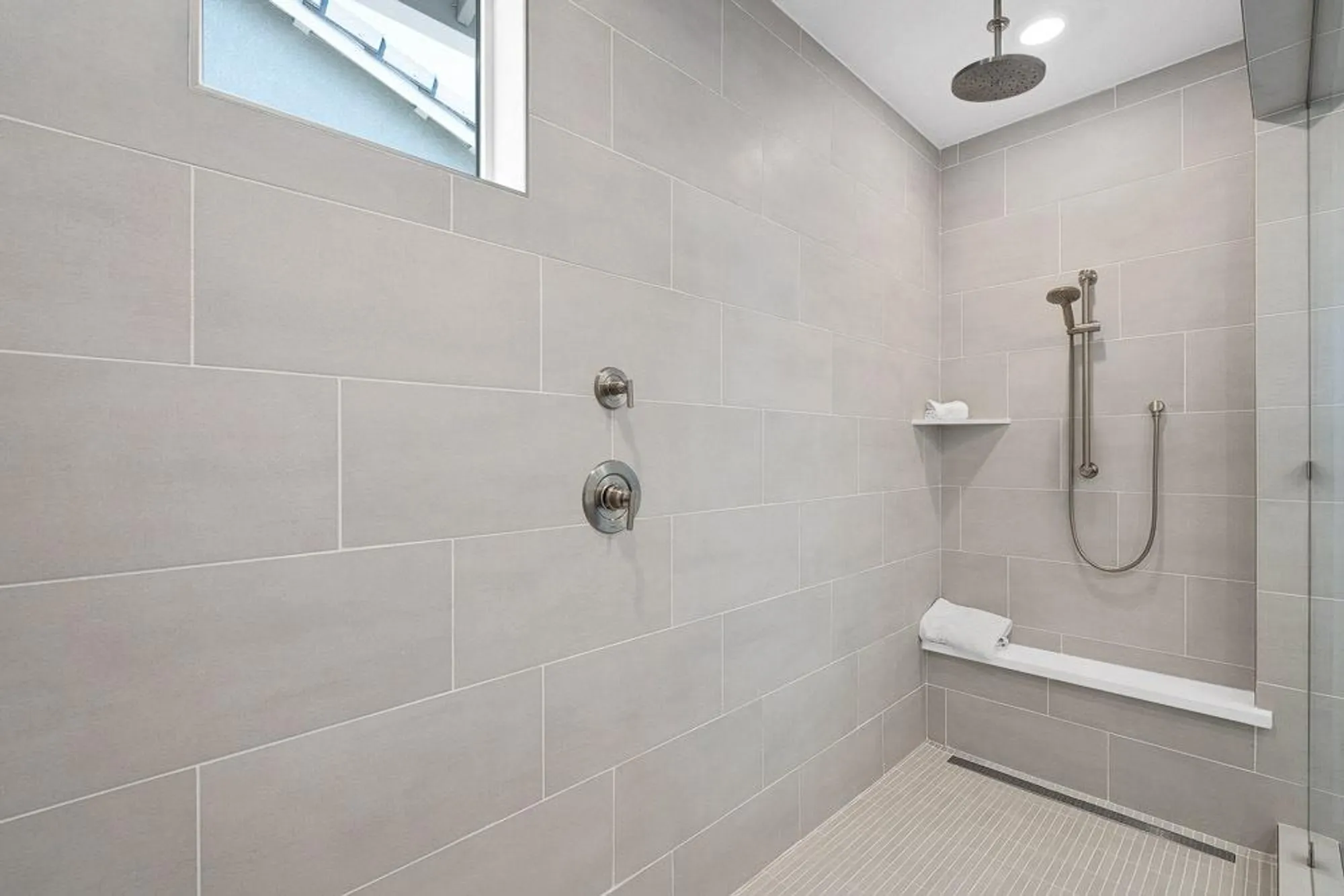 Property Slideshow image 17 of 57 | 10241 sutara way, Elk Grove, CA, 95757