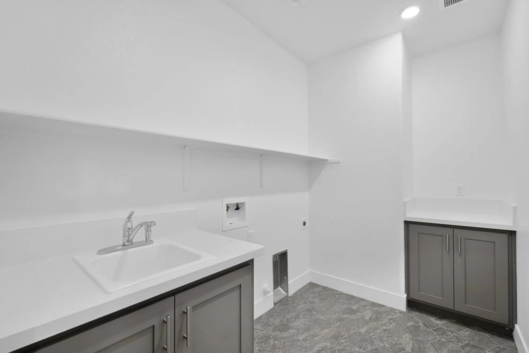 Property Slideshow image 29 of 57 | 10241 sutara way, Elk Grove, CA, 95757