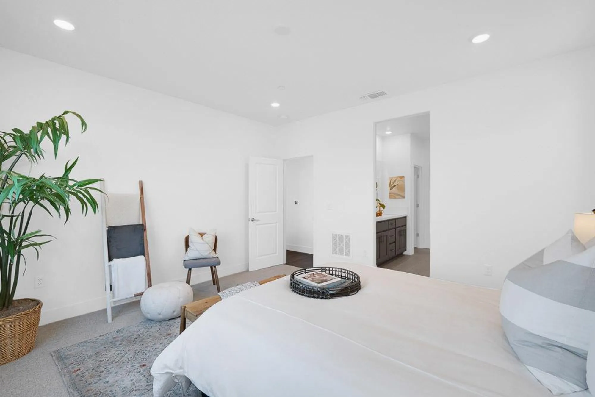 Property Slideshow image 14 of 57 | 10241 sutara way, Elk Grove, CA, 95757