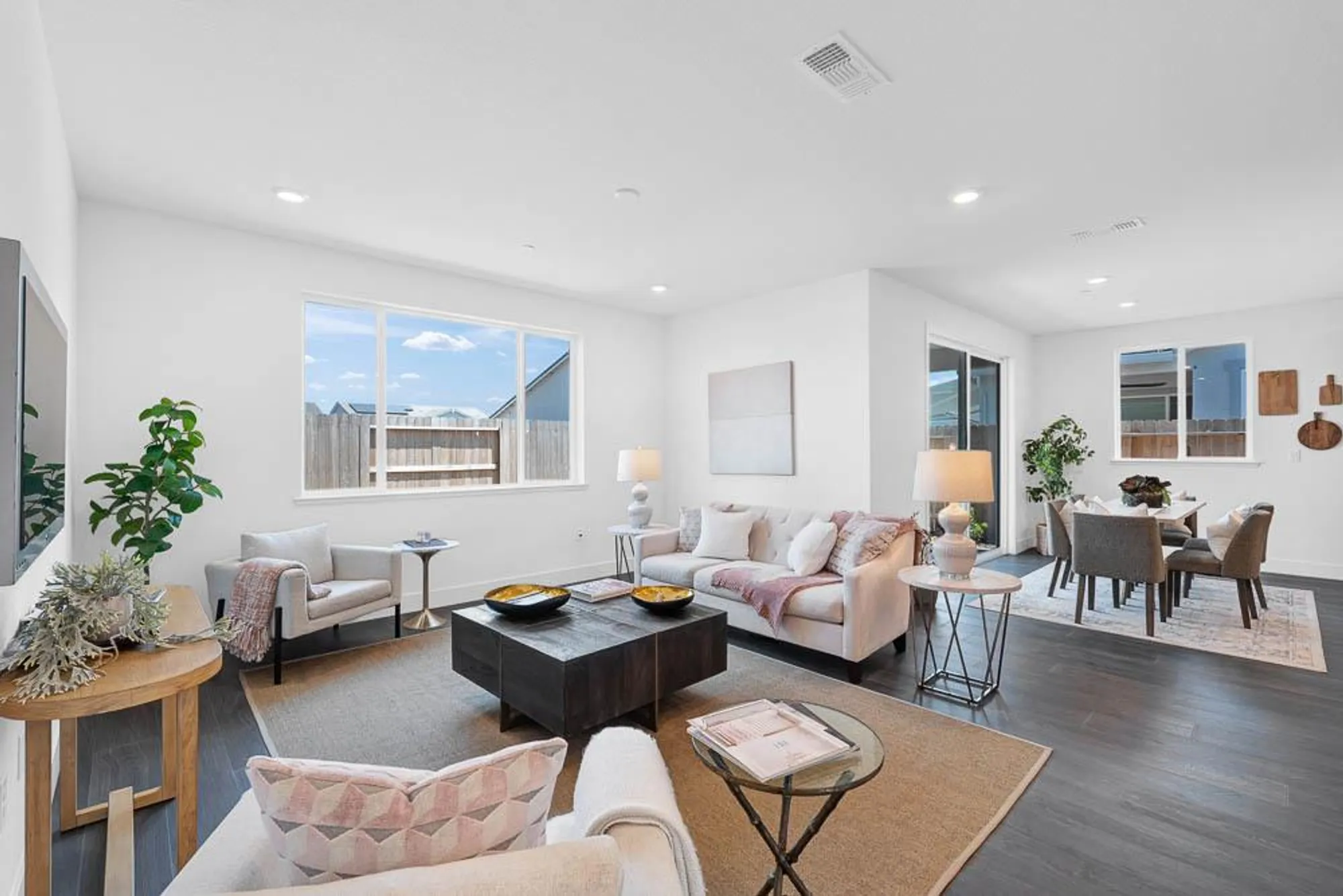 Property Slideshow image 9 of 57 | 10241 sutara way, Elk Grove, CA, 95757