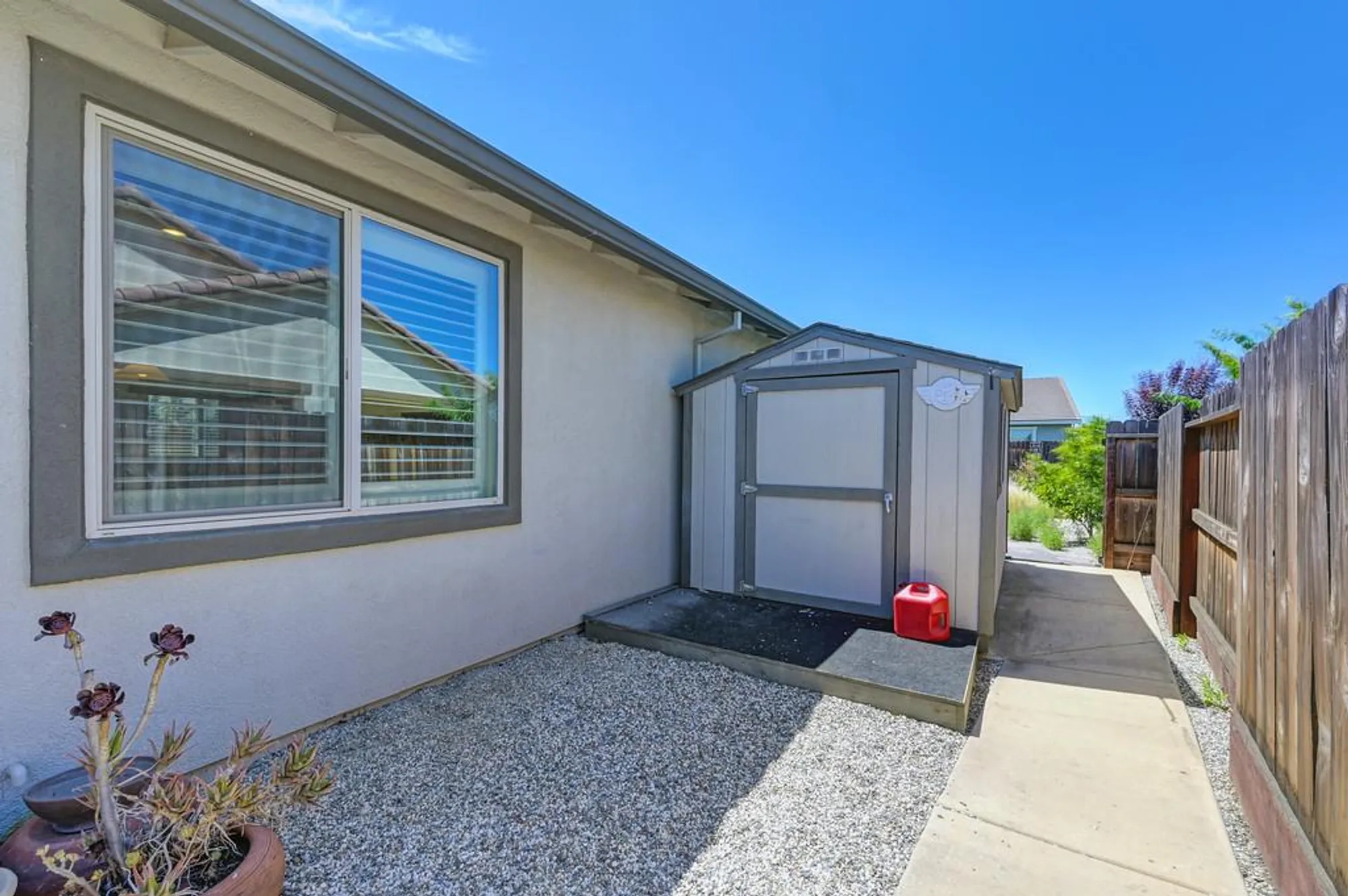 Property Slideshow image 36 of 48 | 7414 sun rose way, Sacramento, CA, 95829