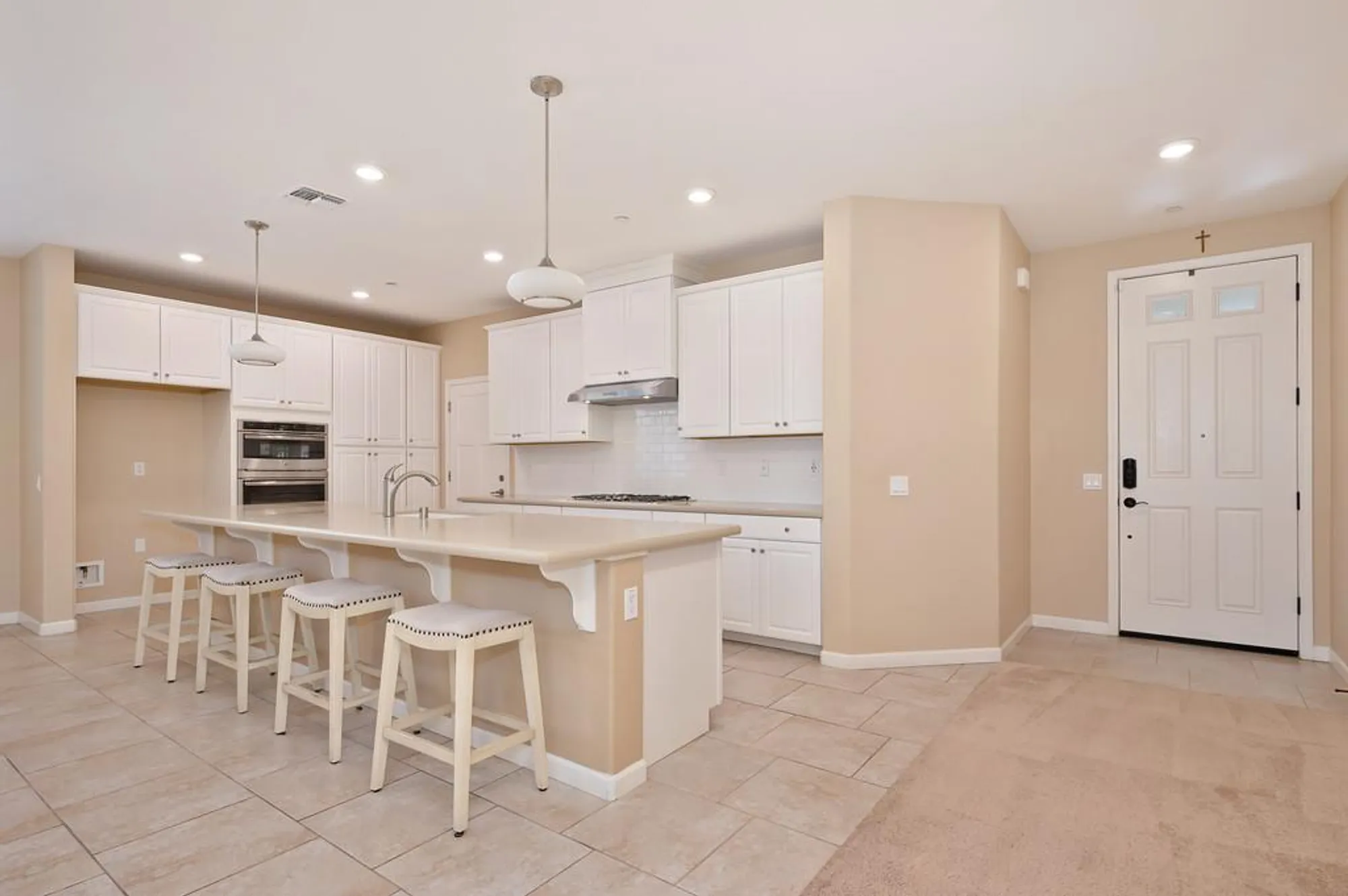 Property Slideshow image 7 of 48 | 7414 sun rose way, Sacramento, CA, 95829