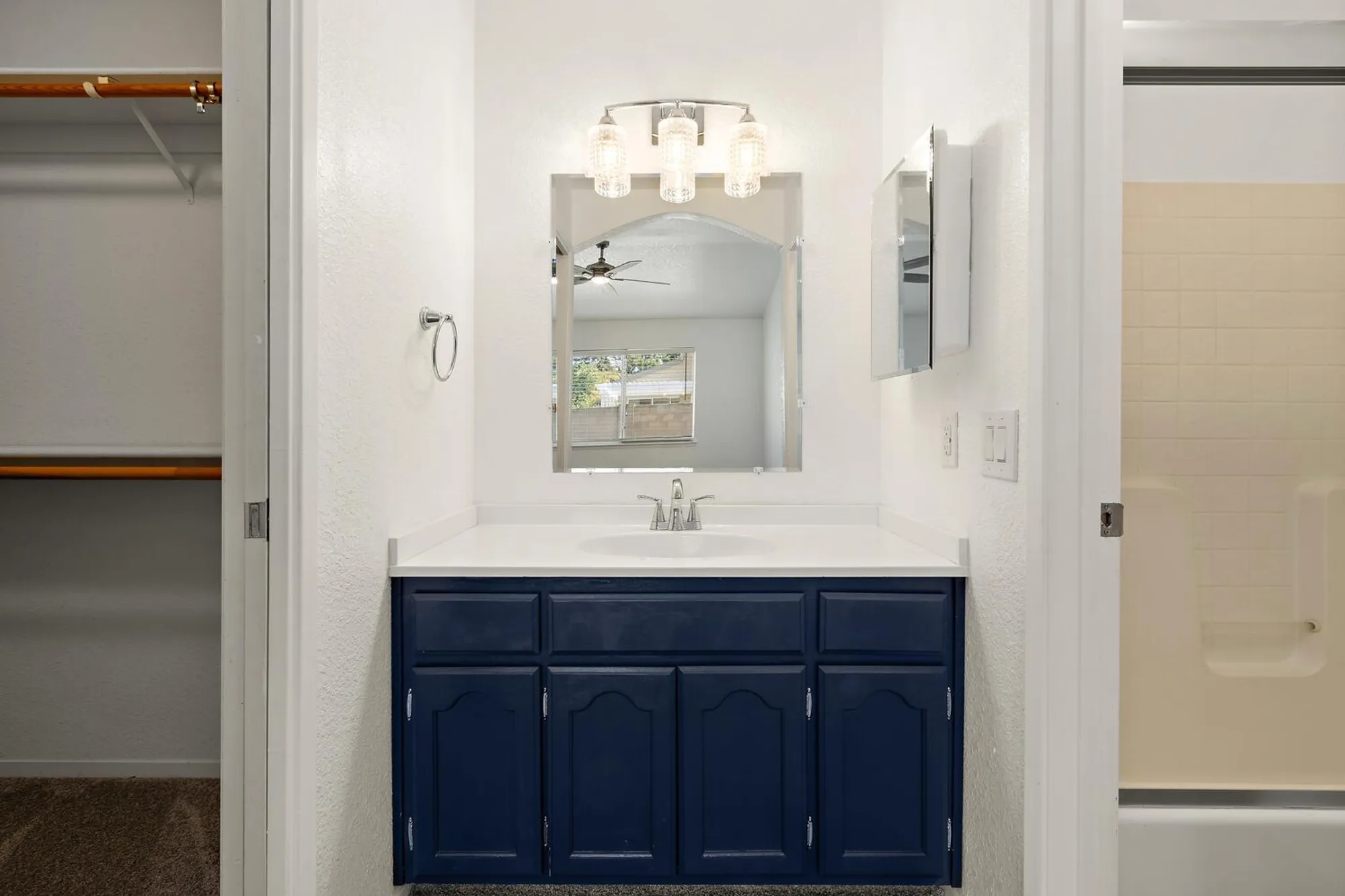 Property Slideshow image 16 of 41 | 7313 sunshire ln, Sacramento, CA, 95828