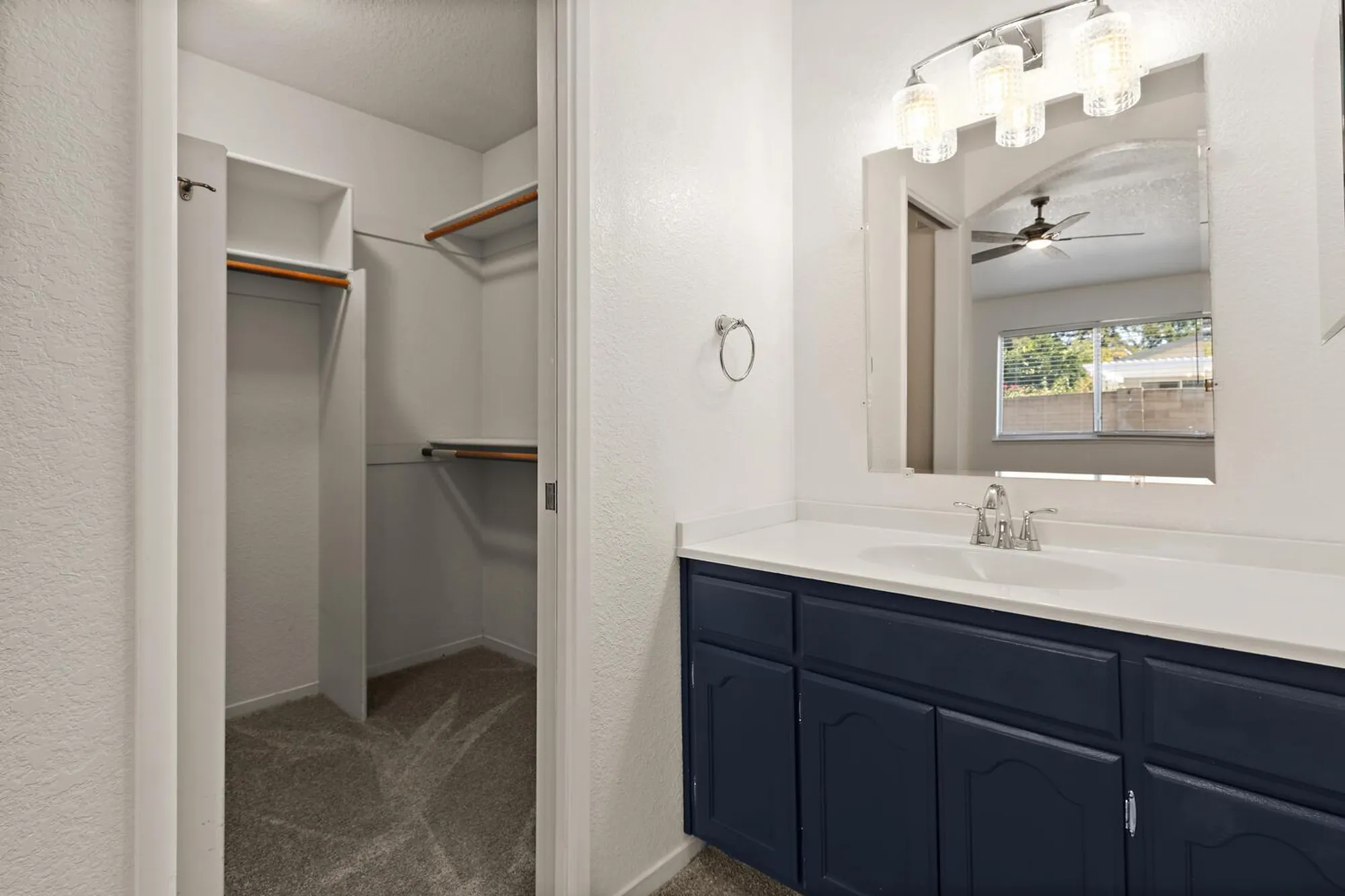 Property Slideshow image 17 of 41 | 7313 sunshire ln, Sacramento, CA, 95828