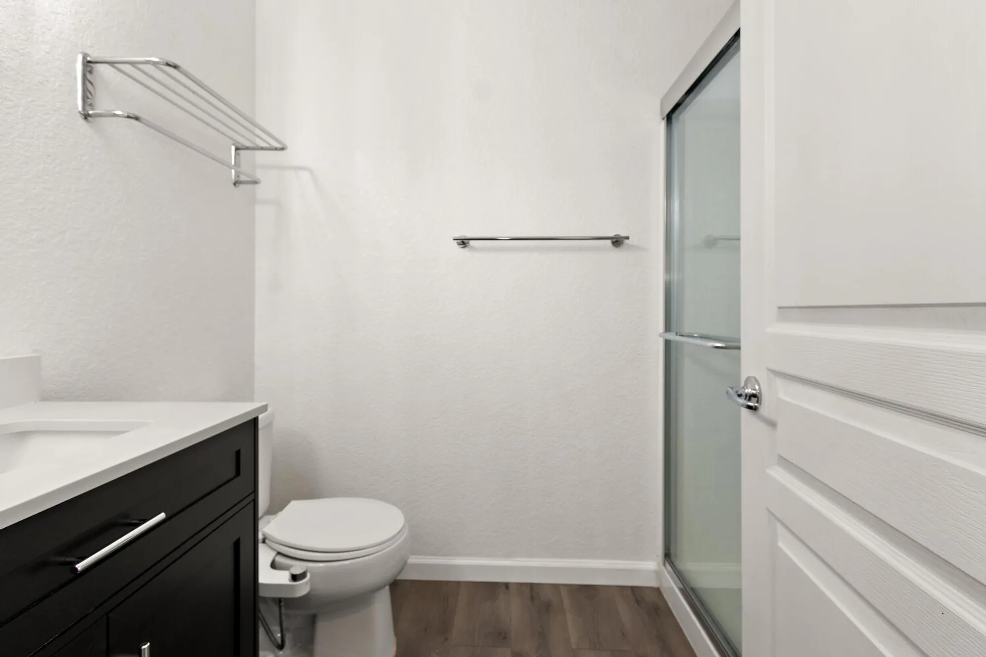 Property Slideshow image 21 of 41 | 7313 sunshire ln, Sacramento, CA, 95828