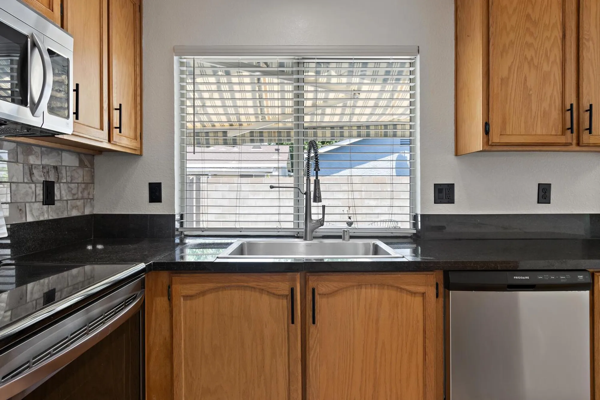 Property Slideshow image 10 of 41 | 7313 sunshire ln, Sacramento, CA, 95828