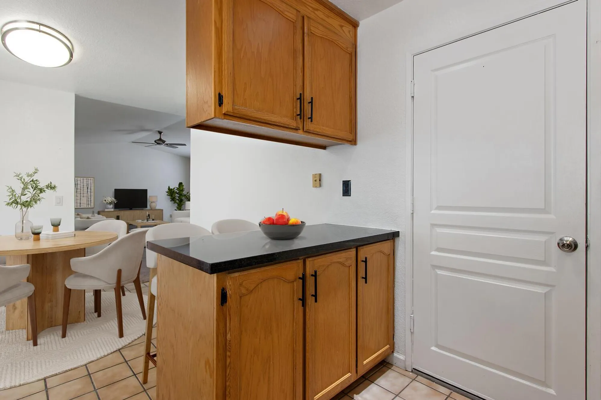 Property Slideshow image 11 of 41 | 7313 sunshire ln, Sacramento, CA, 95828