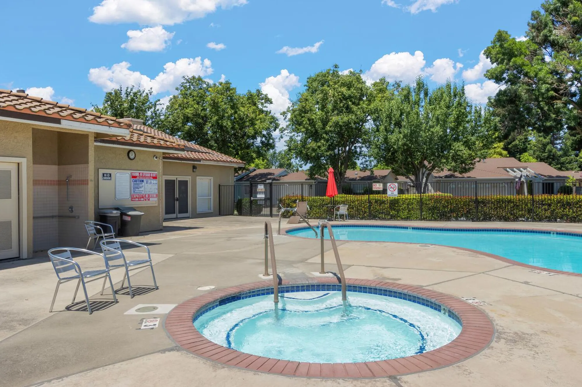 Property Slideshow image 37 of 41 | 7313 sunshire ln, Sacramento, CA, 95828