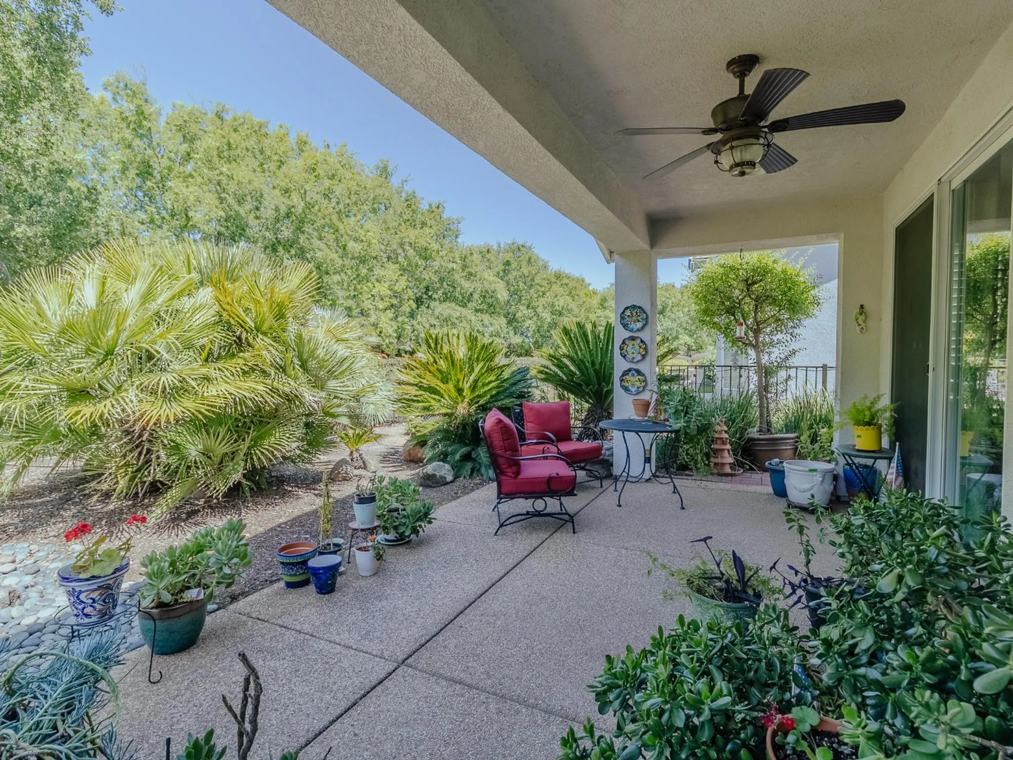 Property Slideshow image 8 of 18 | 1028 wagon wheel ln, Lincoln, CA, 95648