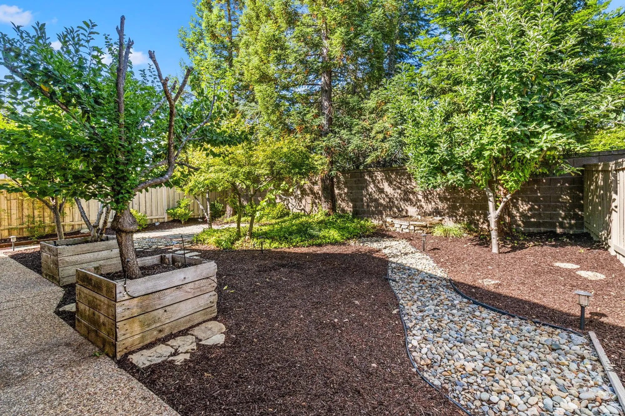 Property Slideshow image 11 of 32 | 485 snapdragon ln, Lincoln, CA, 95648