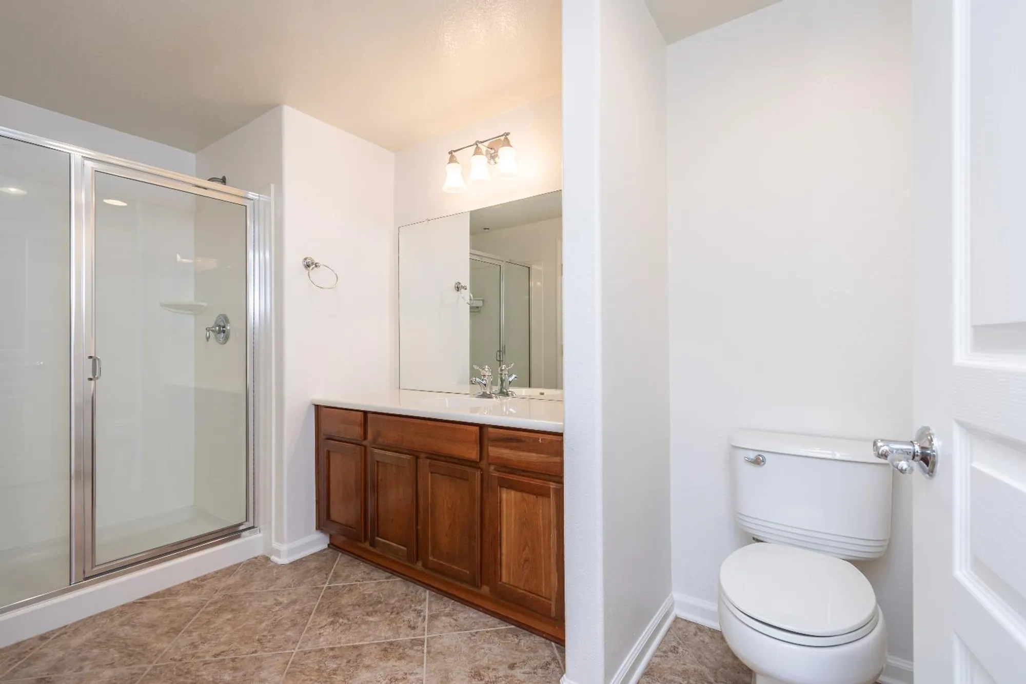 Property Slideshow image 15 of 33 | 1530 topanga ln 106, Lincoln, CA, 95648