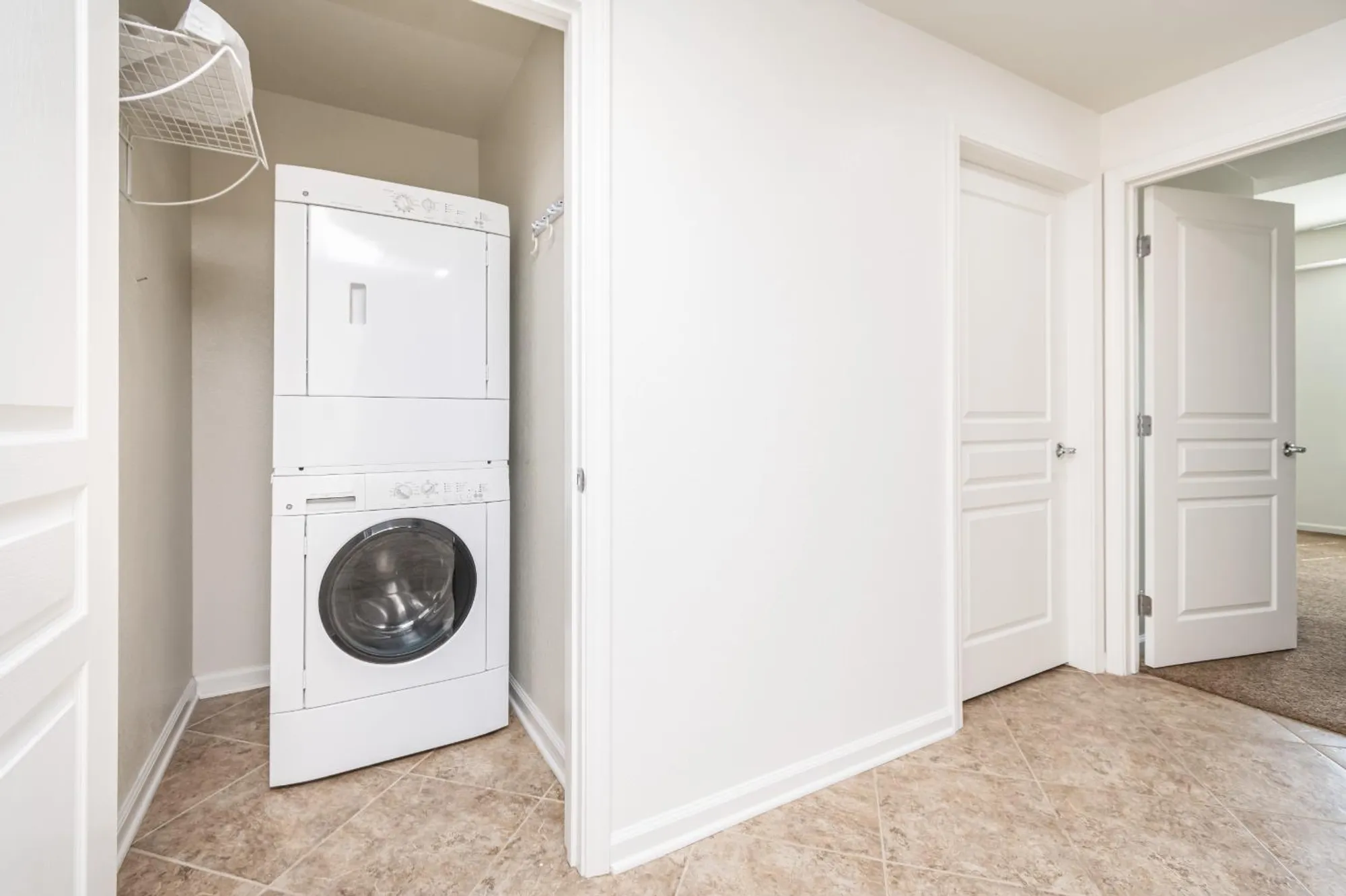 Property Slideshow image 20 of 33 | 1530 topanga ln 106, Lincoln, CA, 95648