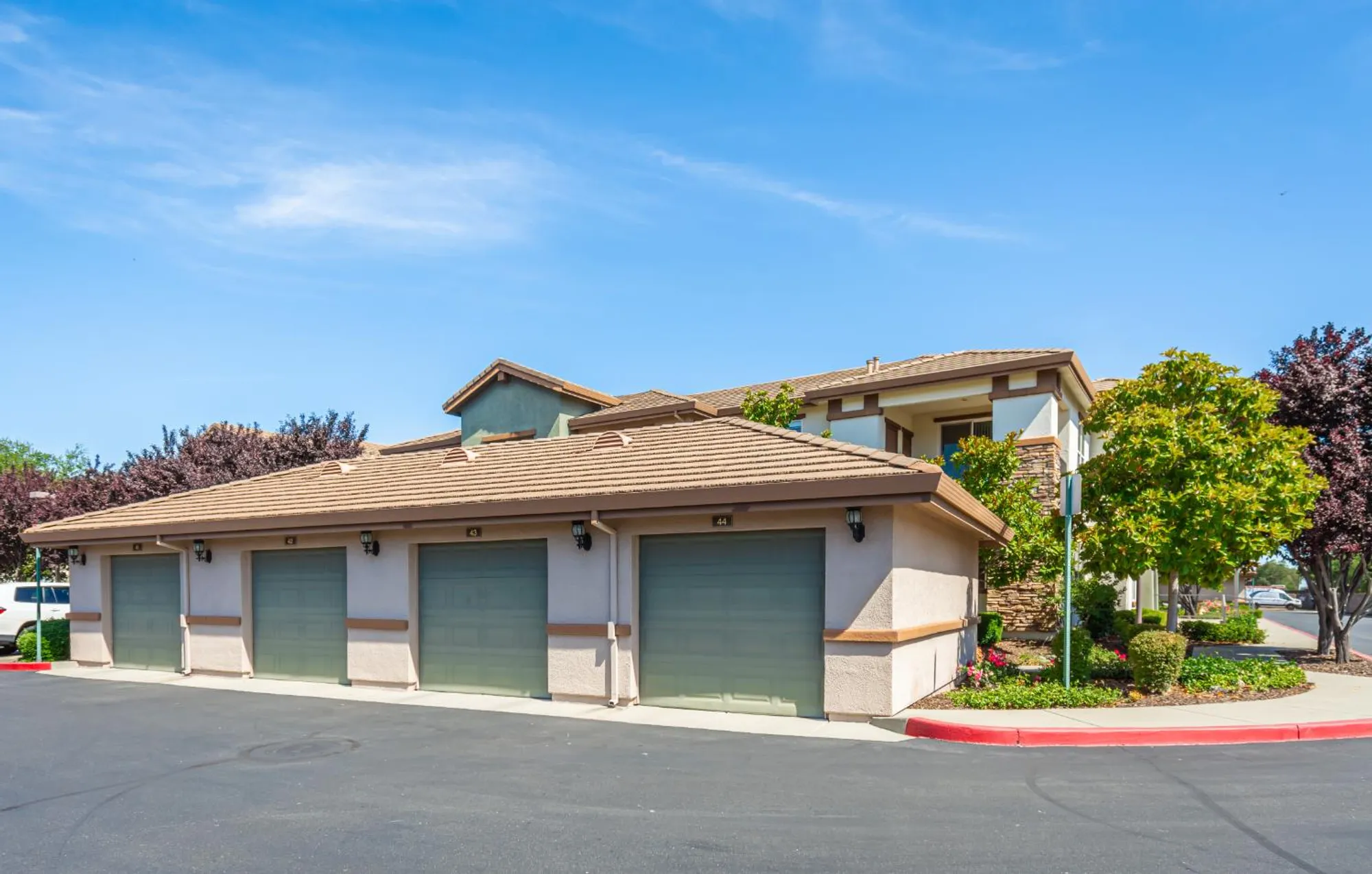 Property Slideshow image 24 of 33 | 1530 topanga ln 106, Lincoln, CA, 95648