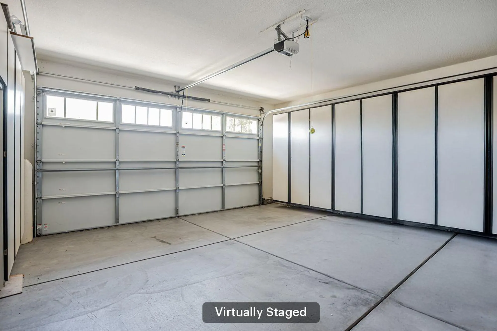 Property Slideshow image 24 of 37 | 7628 chatsworth cir, Elk Grove, CA, 95757