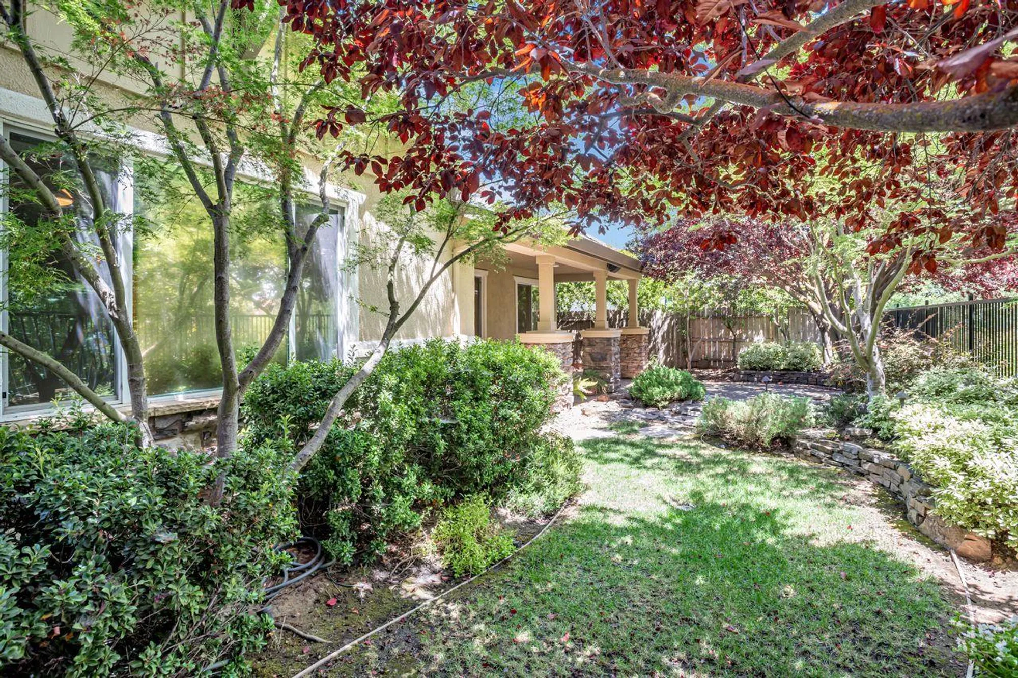 Property Slideshow image 28 of 37 | 7628 chatsworth cir, Elk Grove, CA, 95757