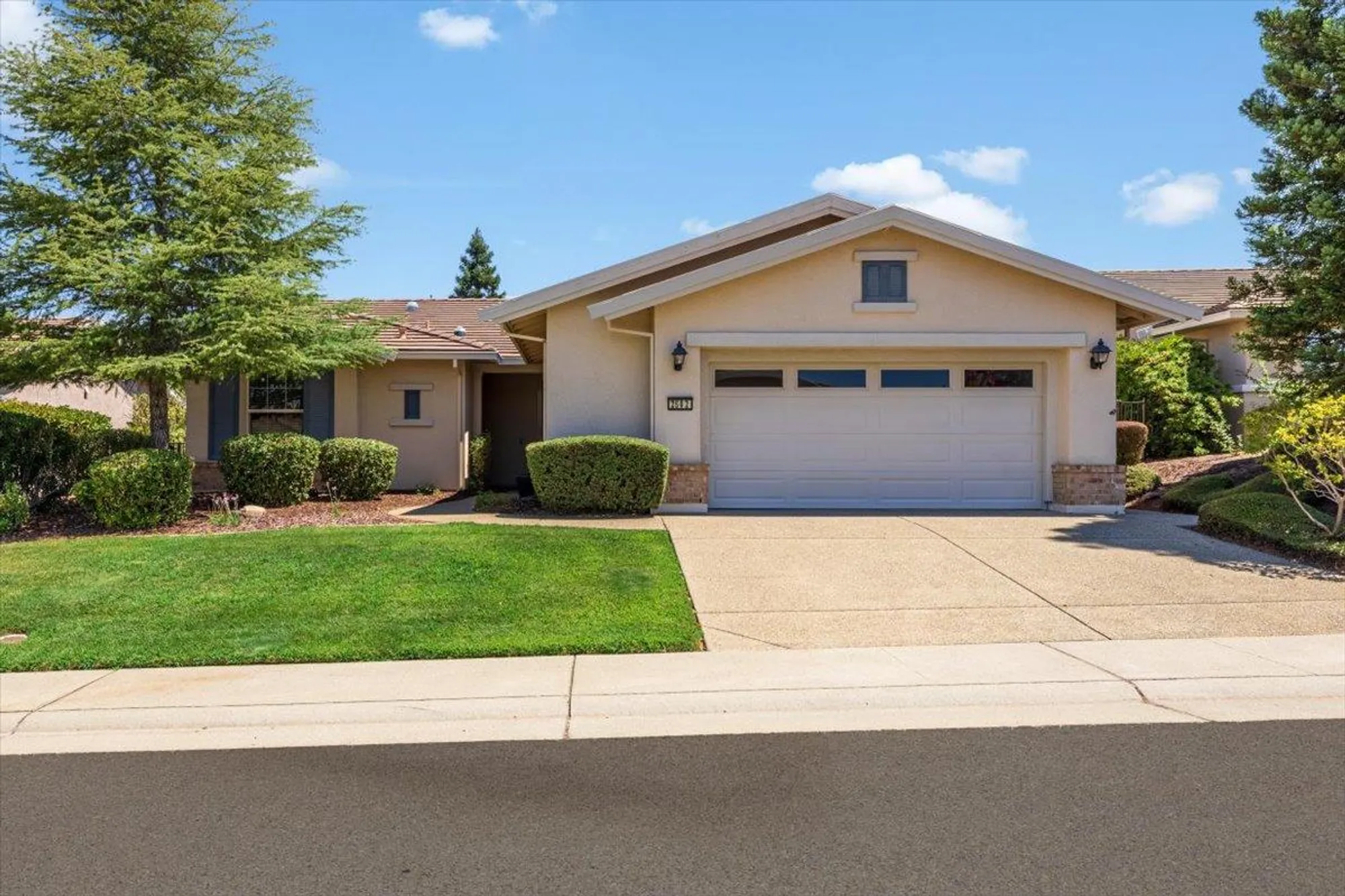 Property Slideshow image 1 of 49 | 2502 walden view ln, Lincoln, CA, 95648